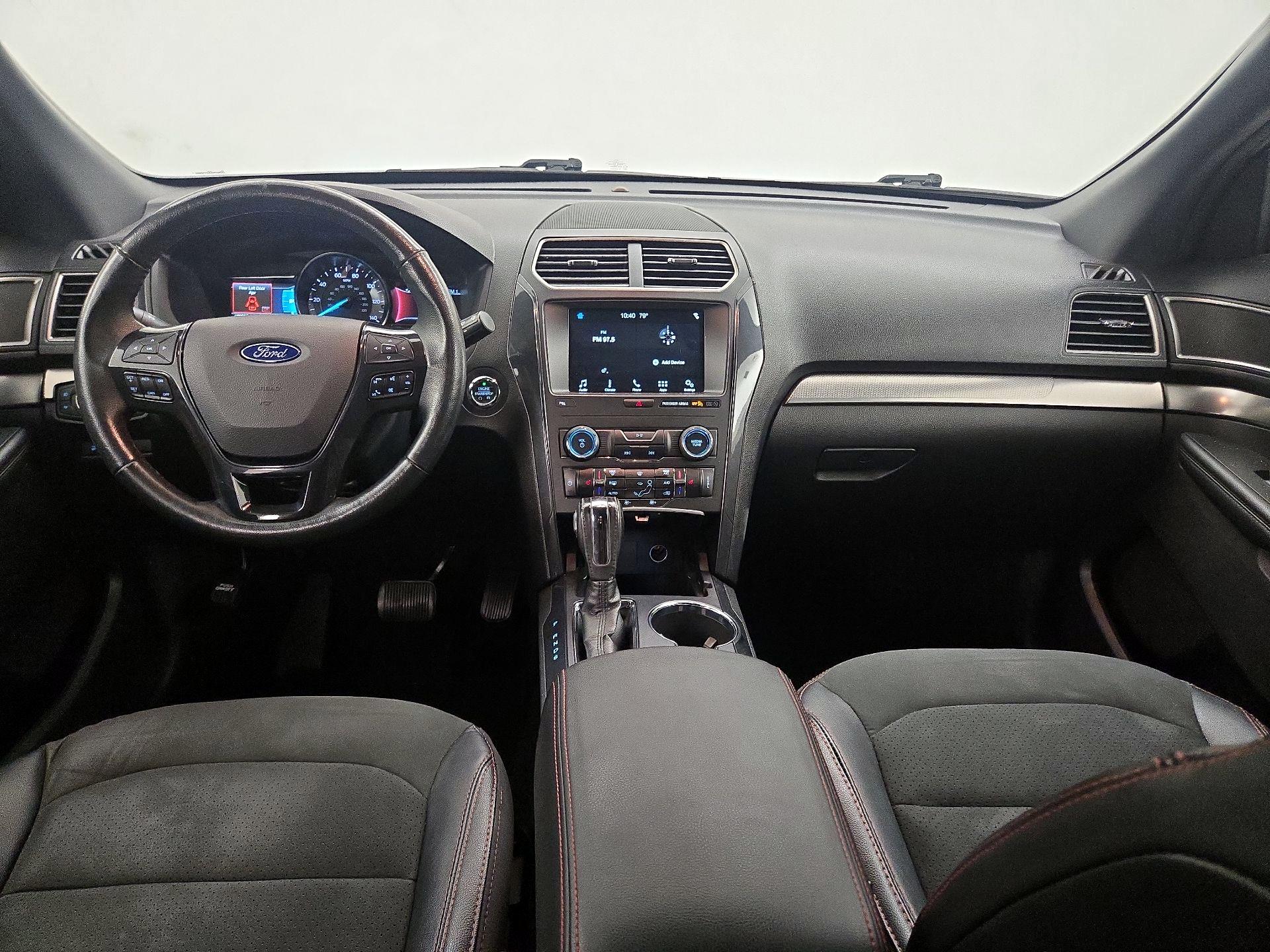 Thumbnail: 2018 Ford Explorer - 9