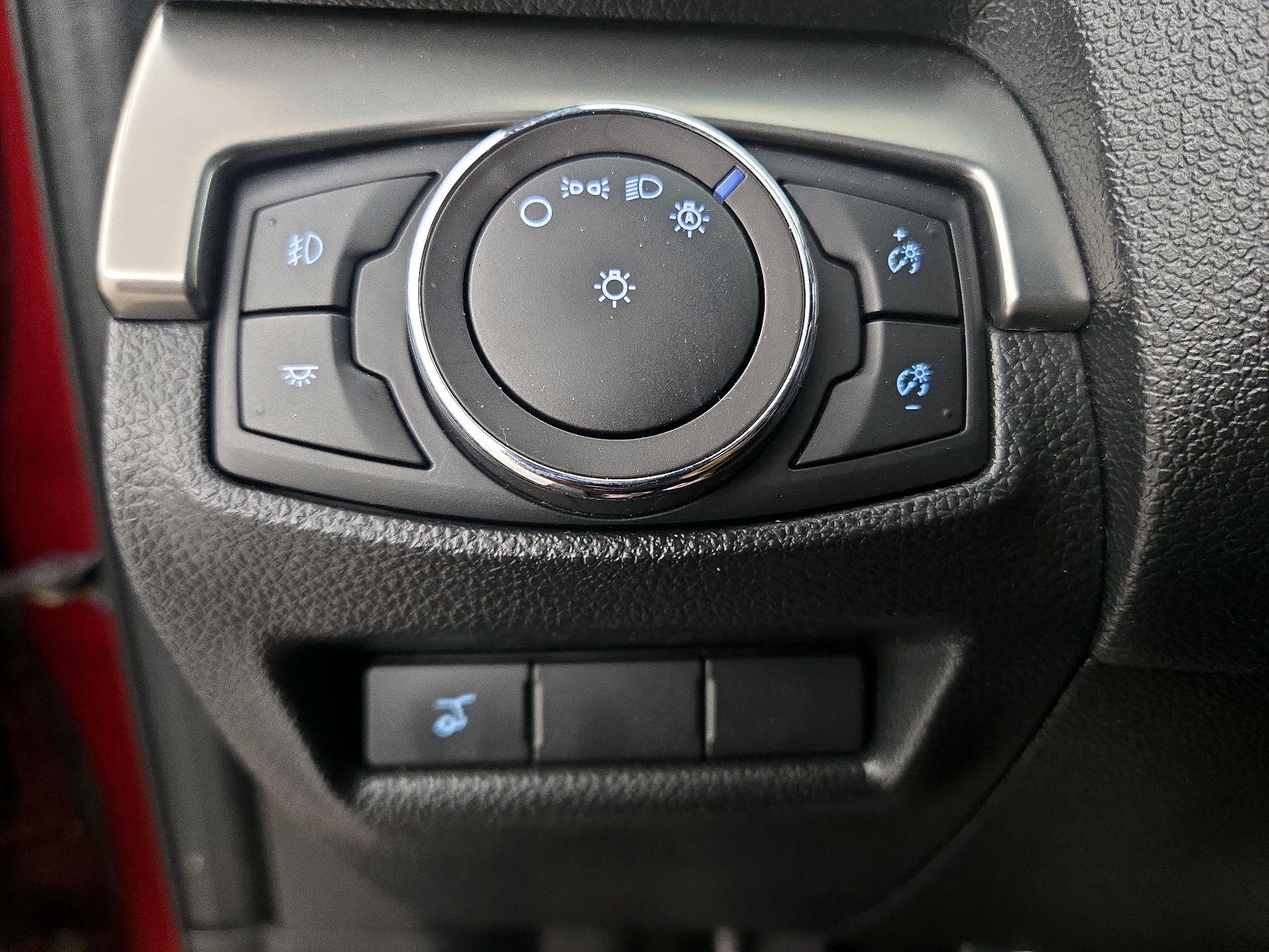 Thumbnail: 2018 Ford Explorer - 13
