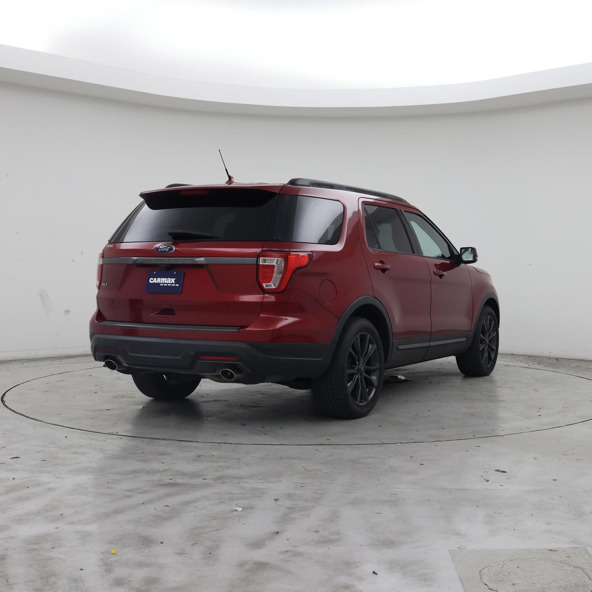Thumbnail: 2018 Ford Explorer - 8