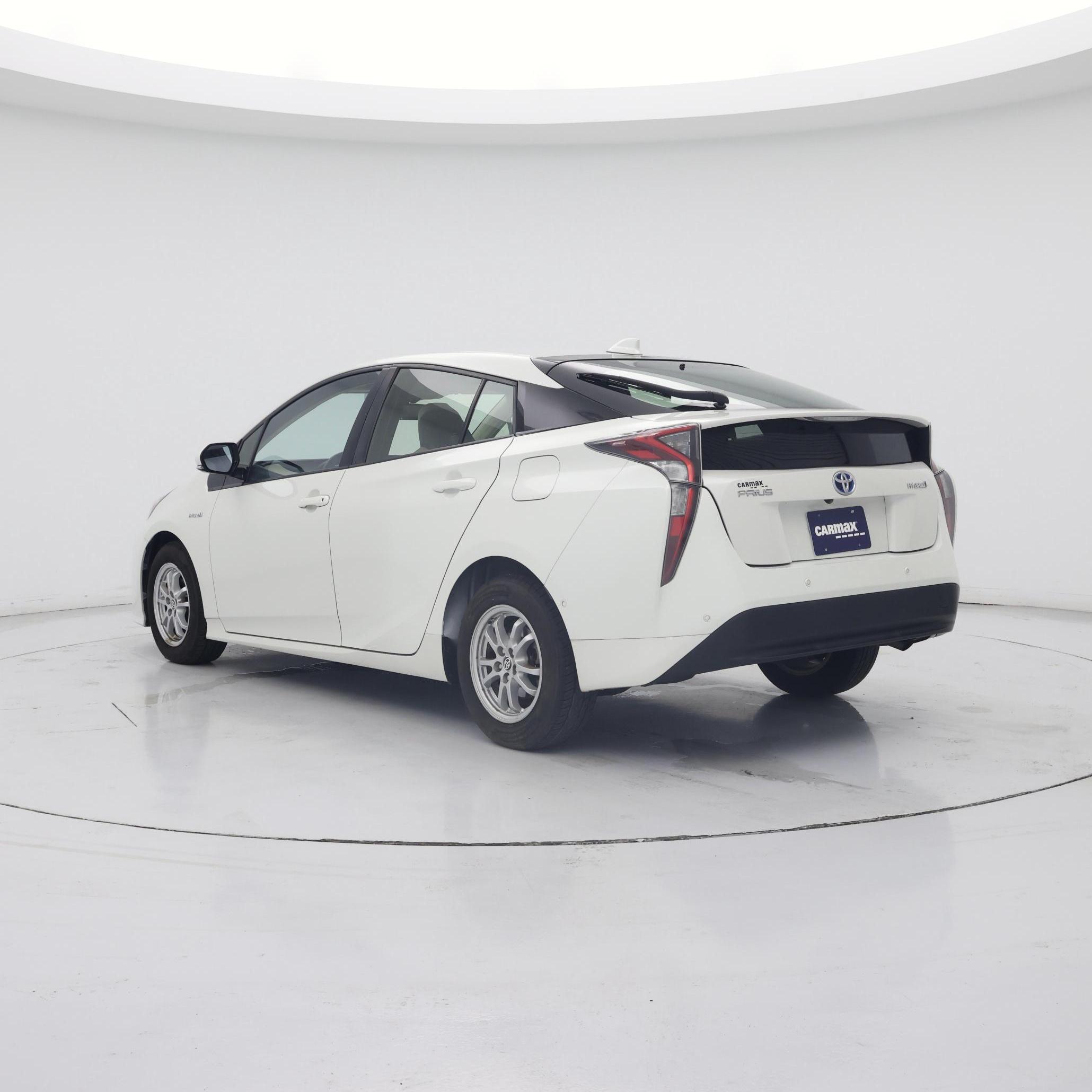 Thumbnail: 2016 Toyota Prius - 2