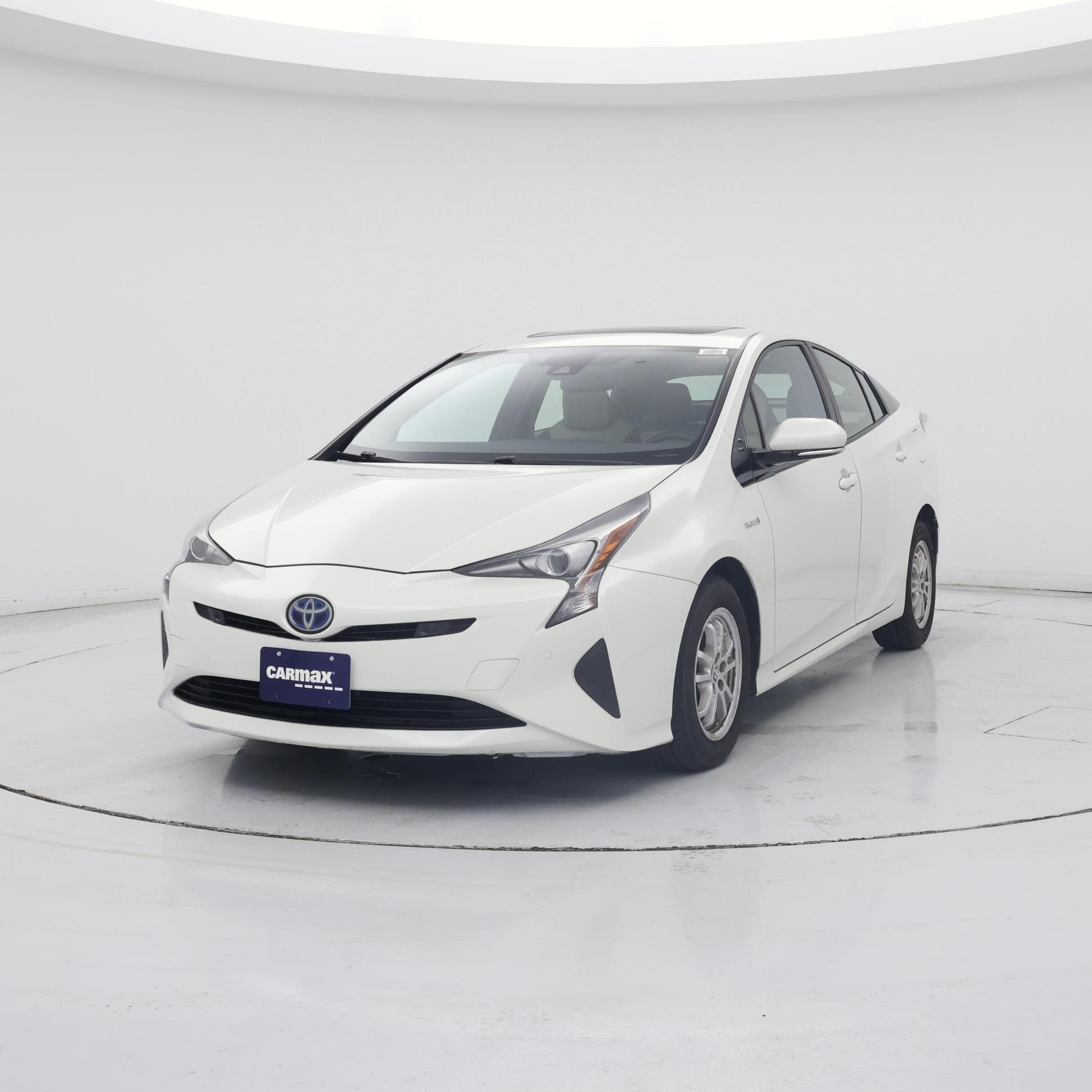 Thumbnail: 2016 Toyota Prius - 4