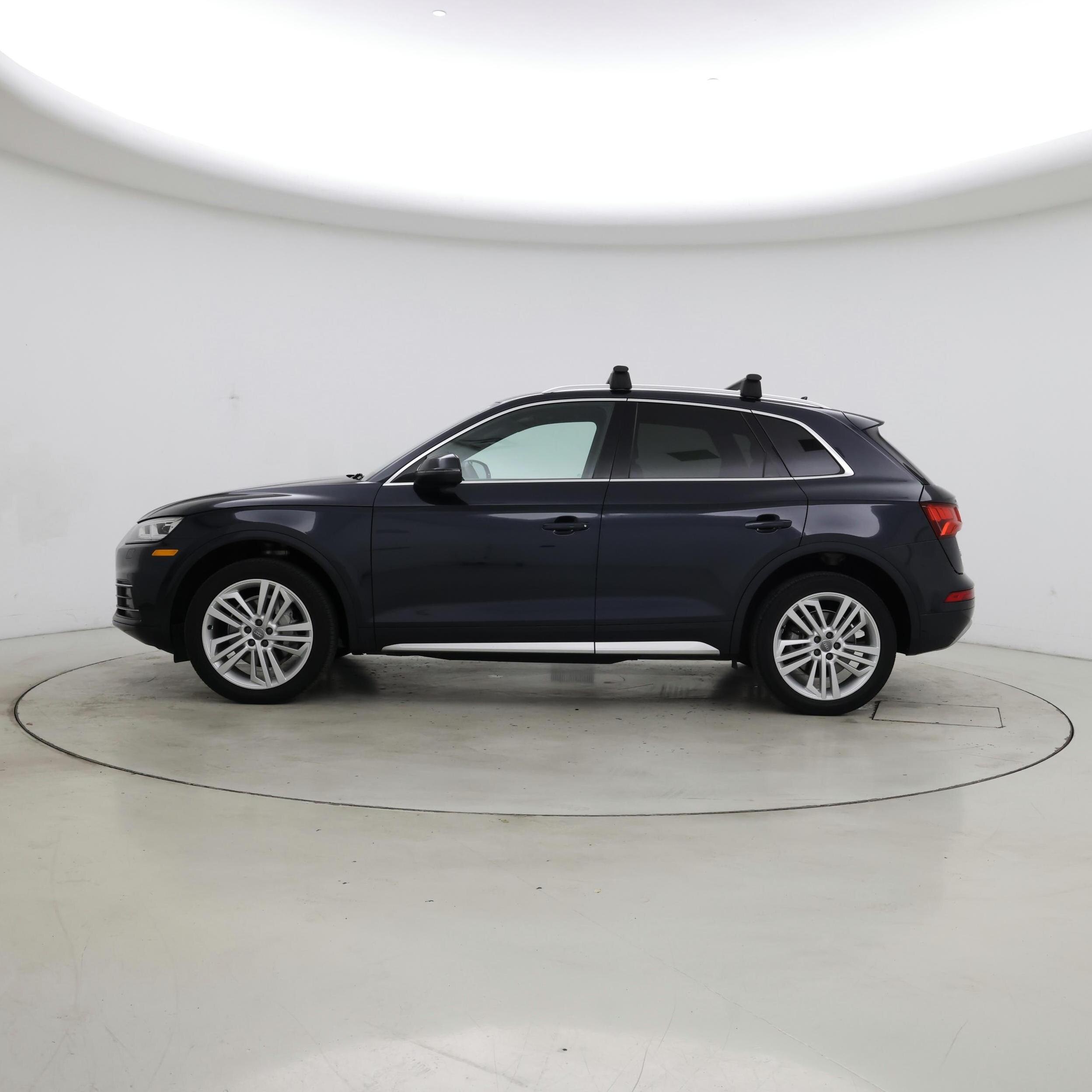 Thumbnail: 2020 Audi Q5 - 3