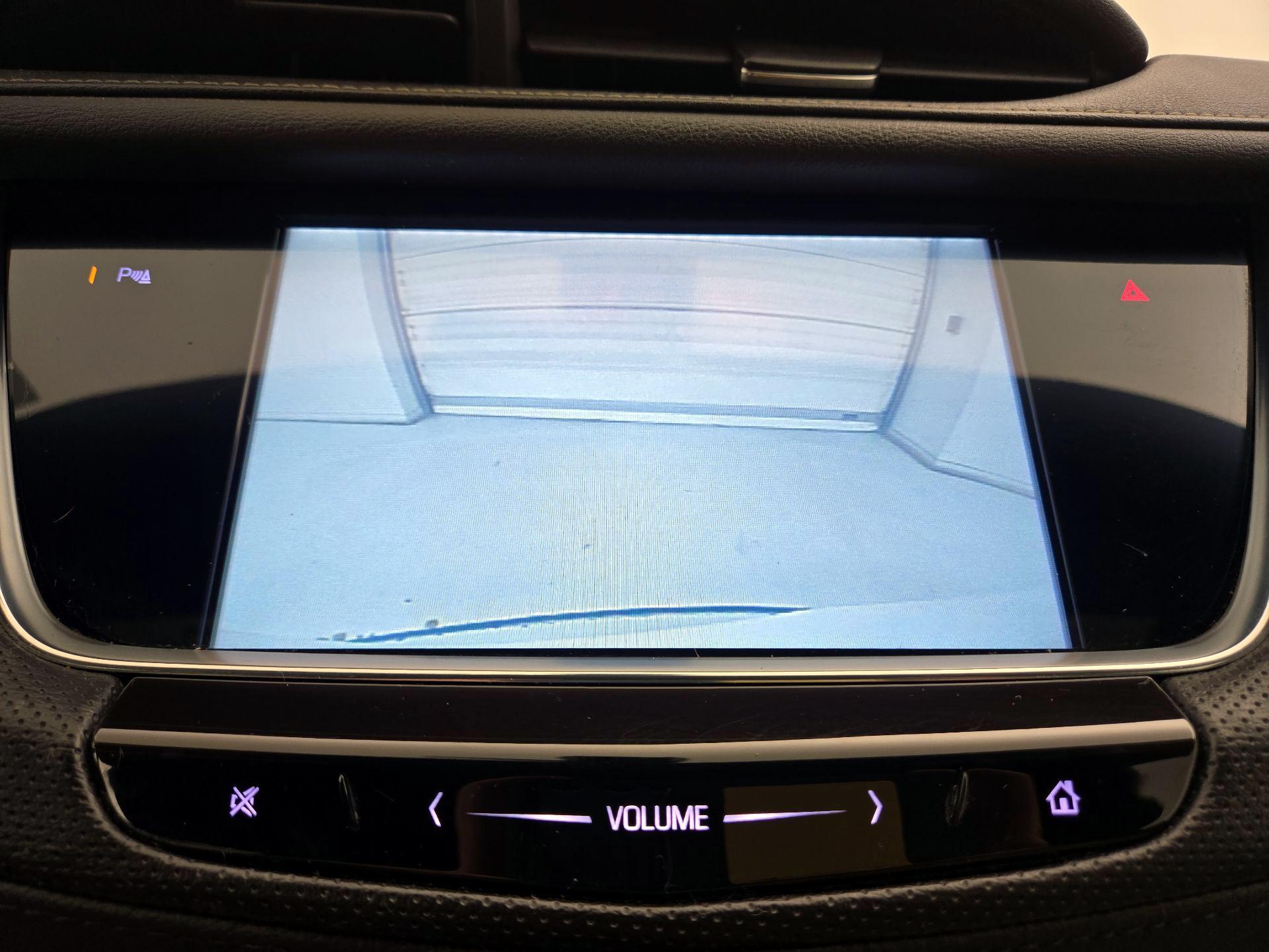 Thumbnail: 2017 Cadillac XT5 - 14