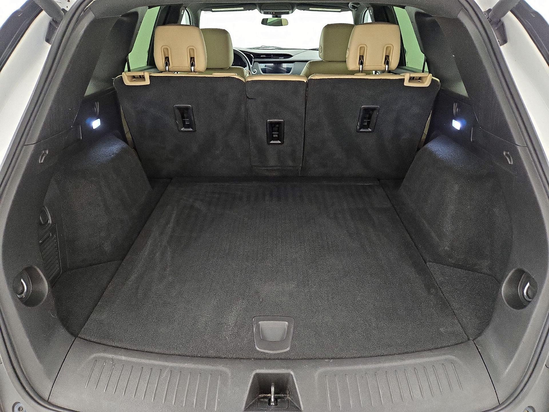 Thumbnail: 2017 Cadillac XT5 - 20