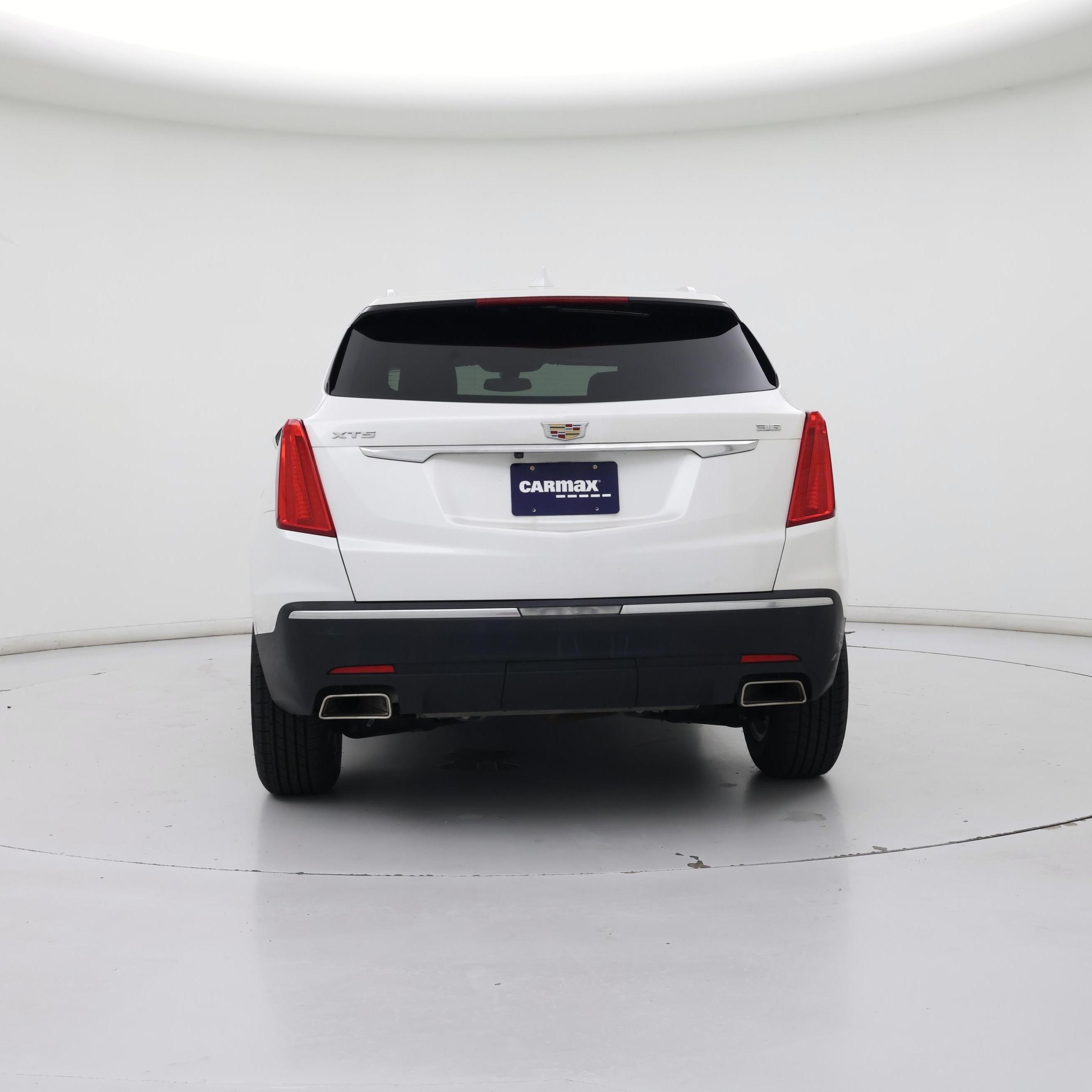 Thumbnail: 2017 Cadillac XT5 - 6