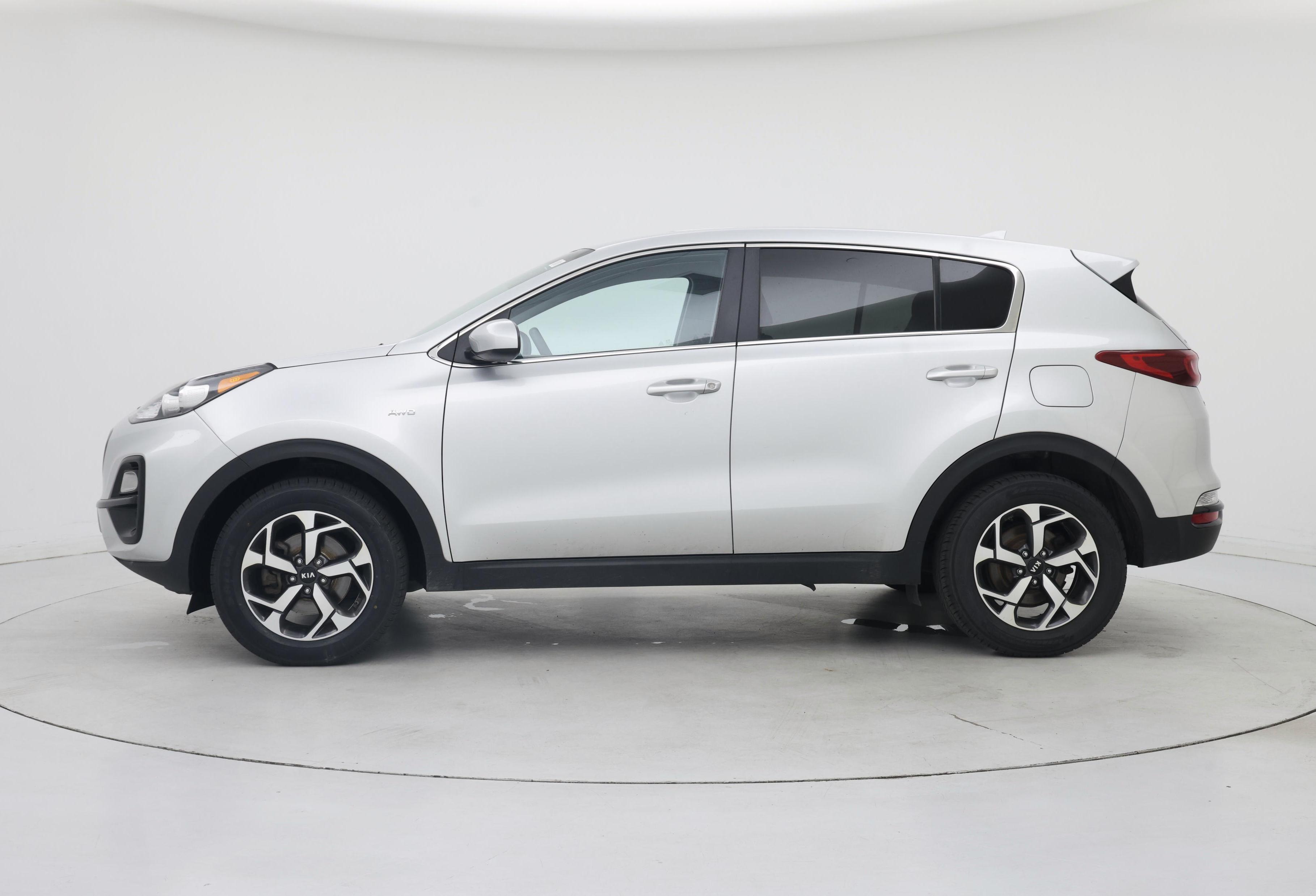 Thumbnail: 2020 Kia Sportage - 3