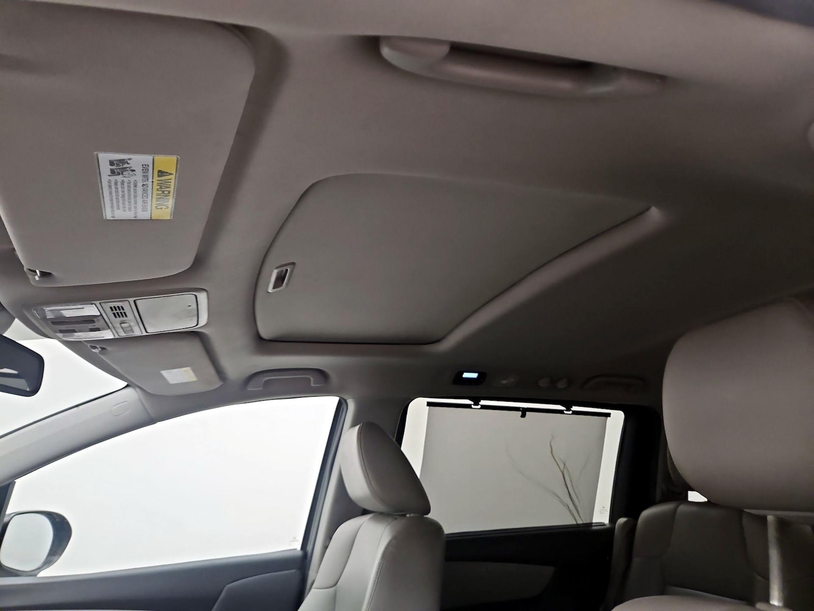 Sunroof(s) & Overhead Airbags