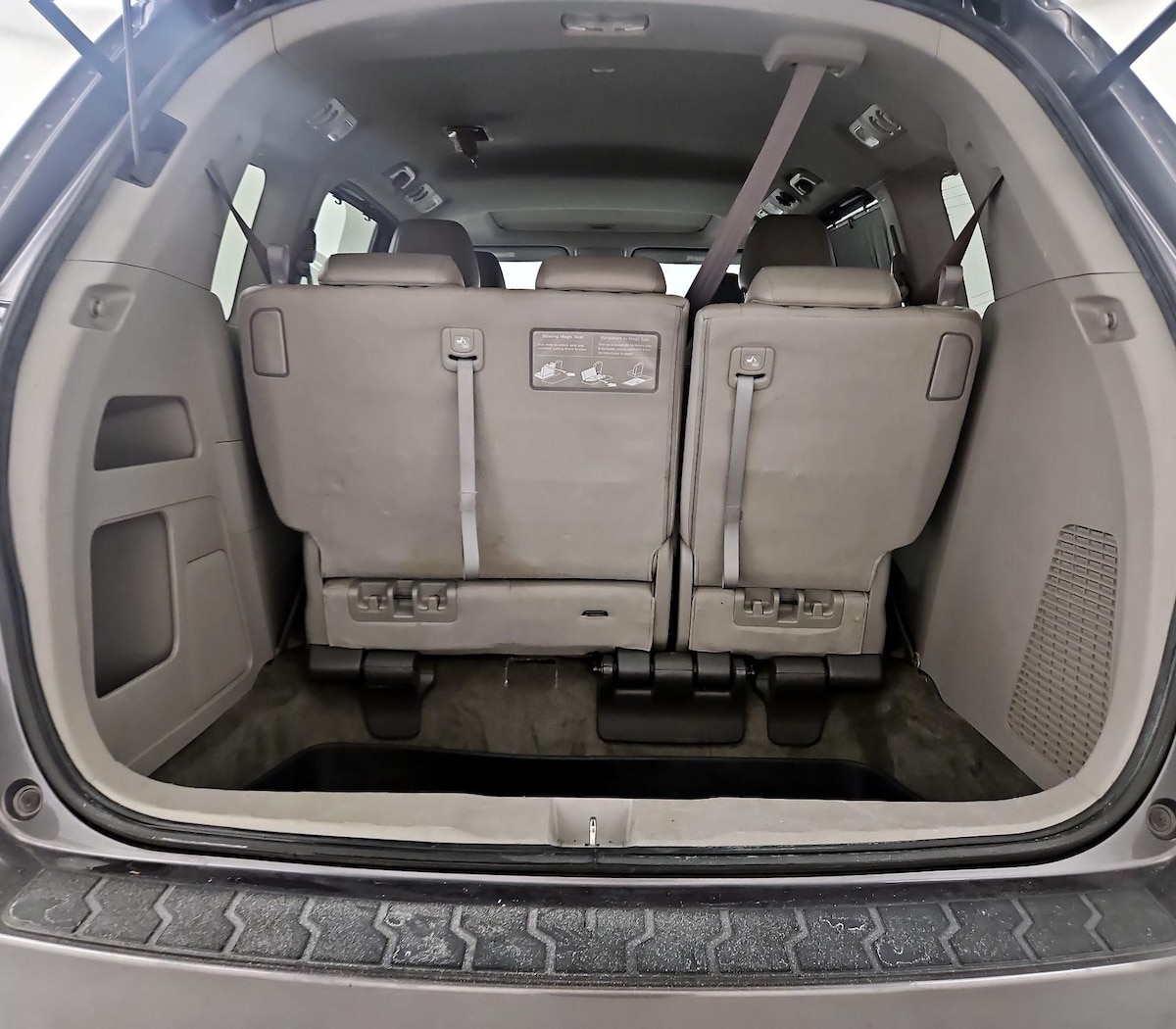 Trunk/Cargo (Seats Up)