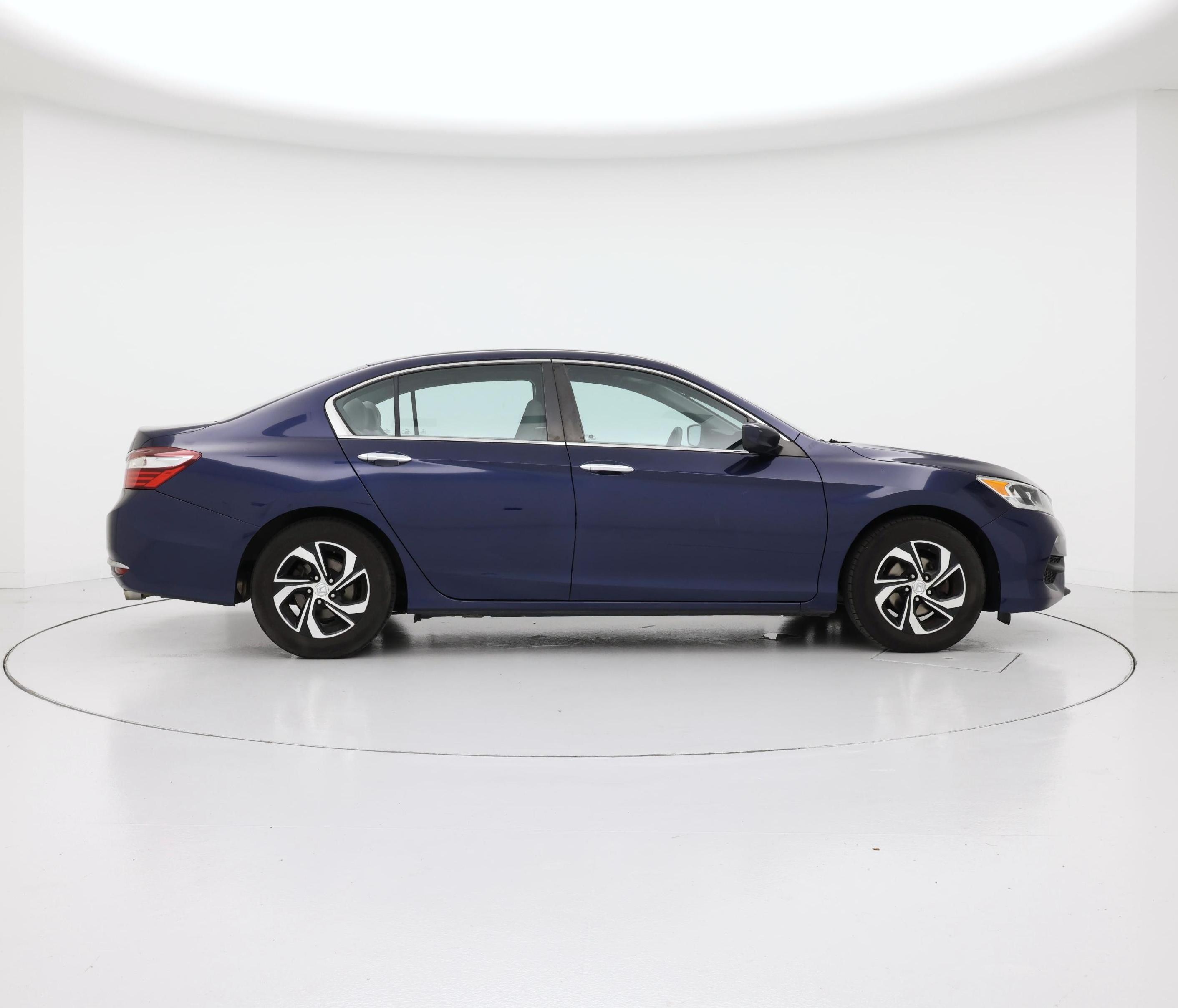 Thumbnail: 2017 Honda Accord - 7