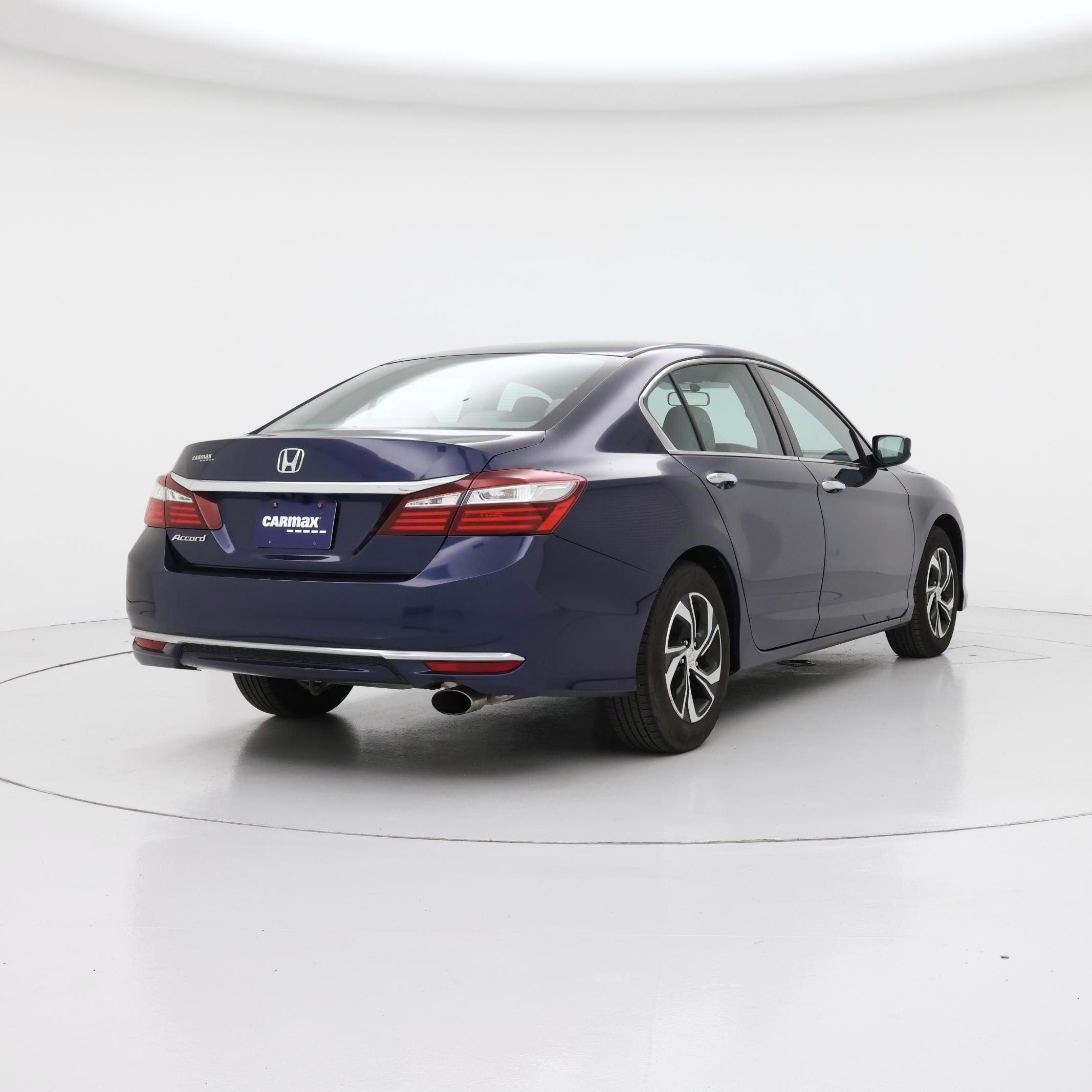 Thumbnail: 2017 Honda Accord - 8