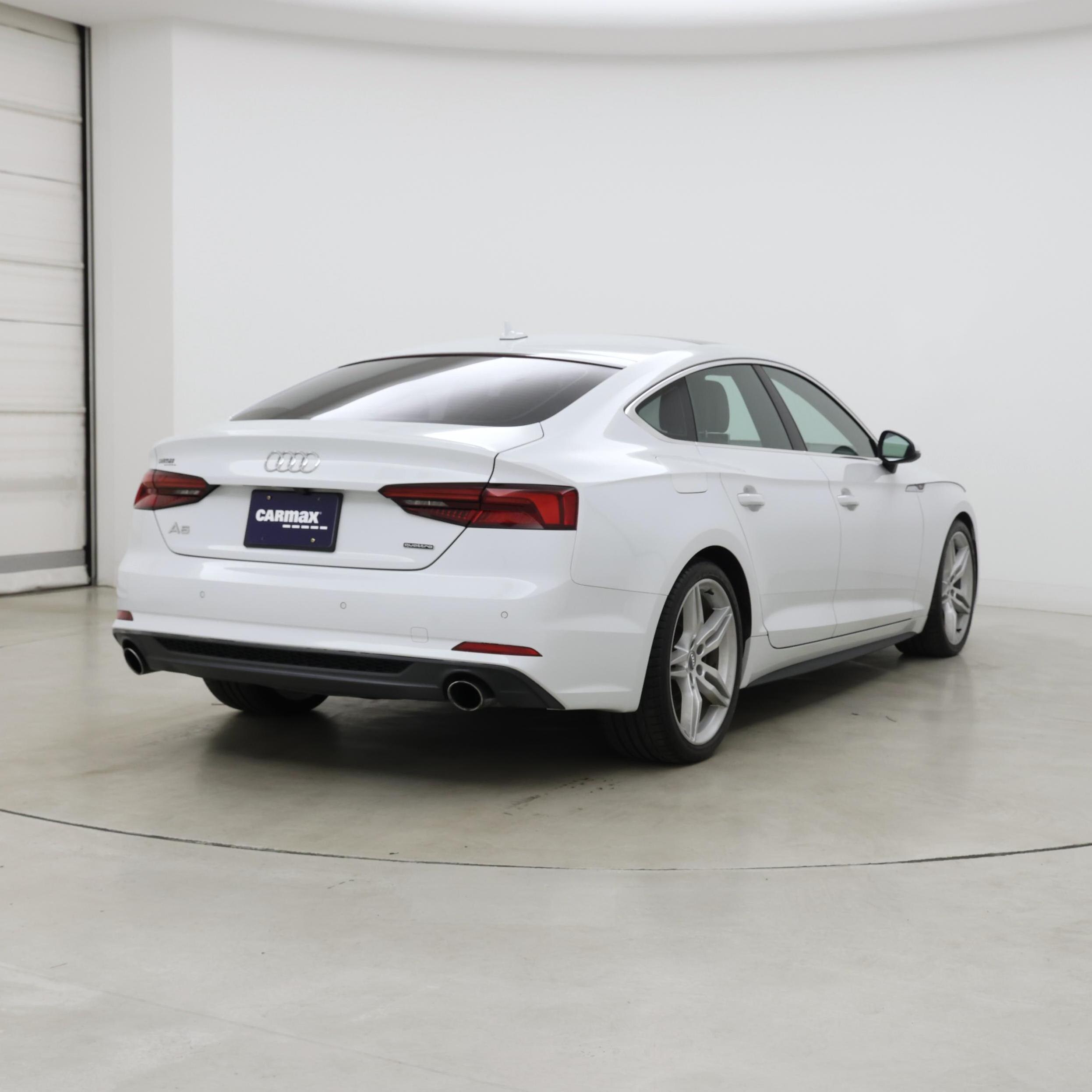 Thumbnail: 2019 Audi A5 - 8