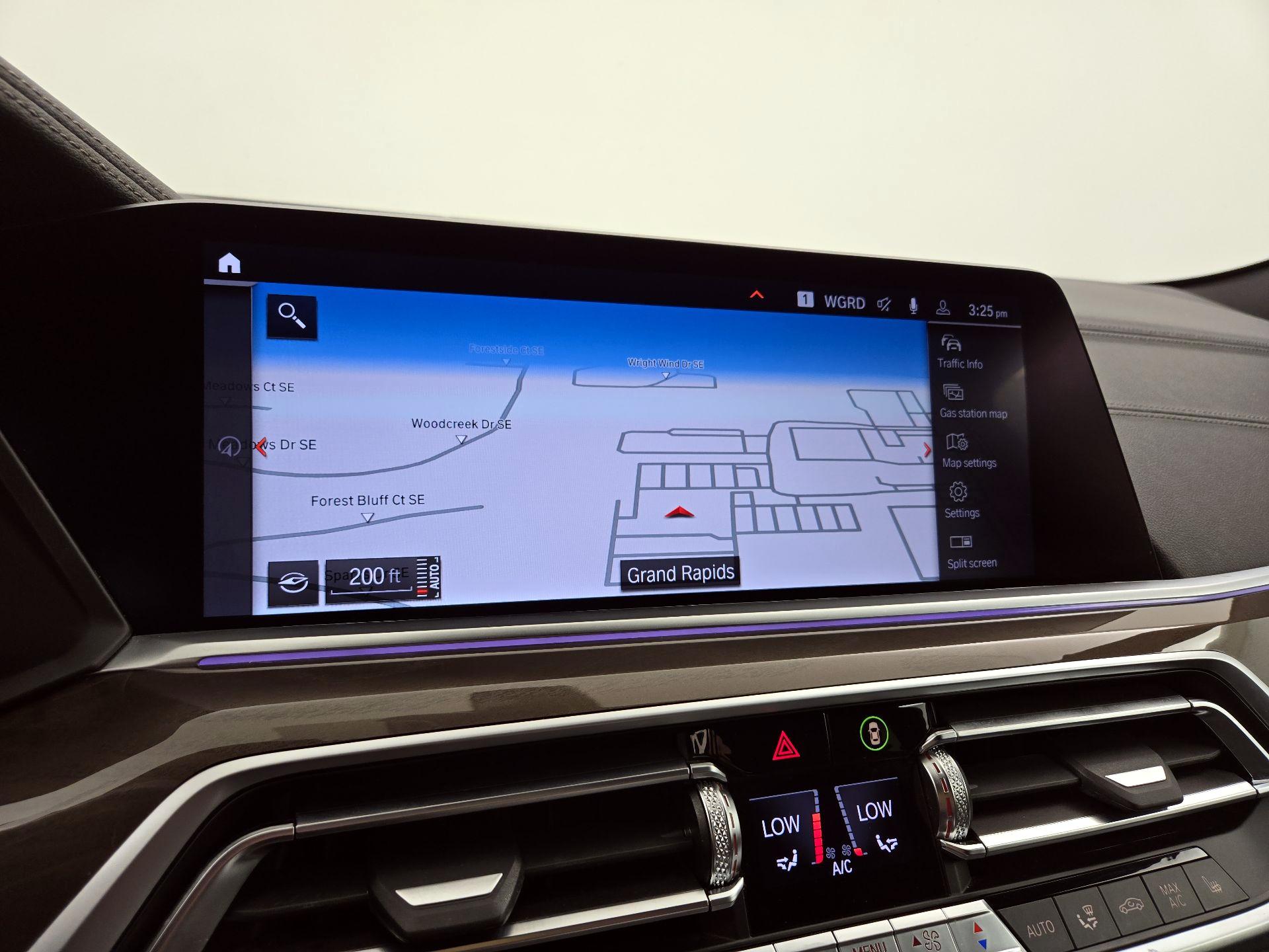 Thumbnail: 2022 BMW X6 - 14