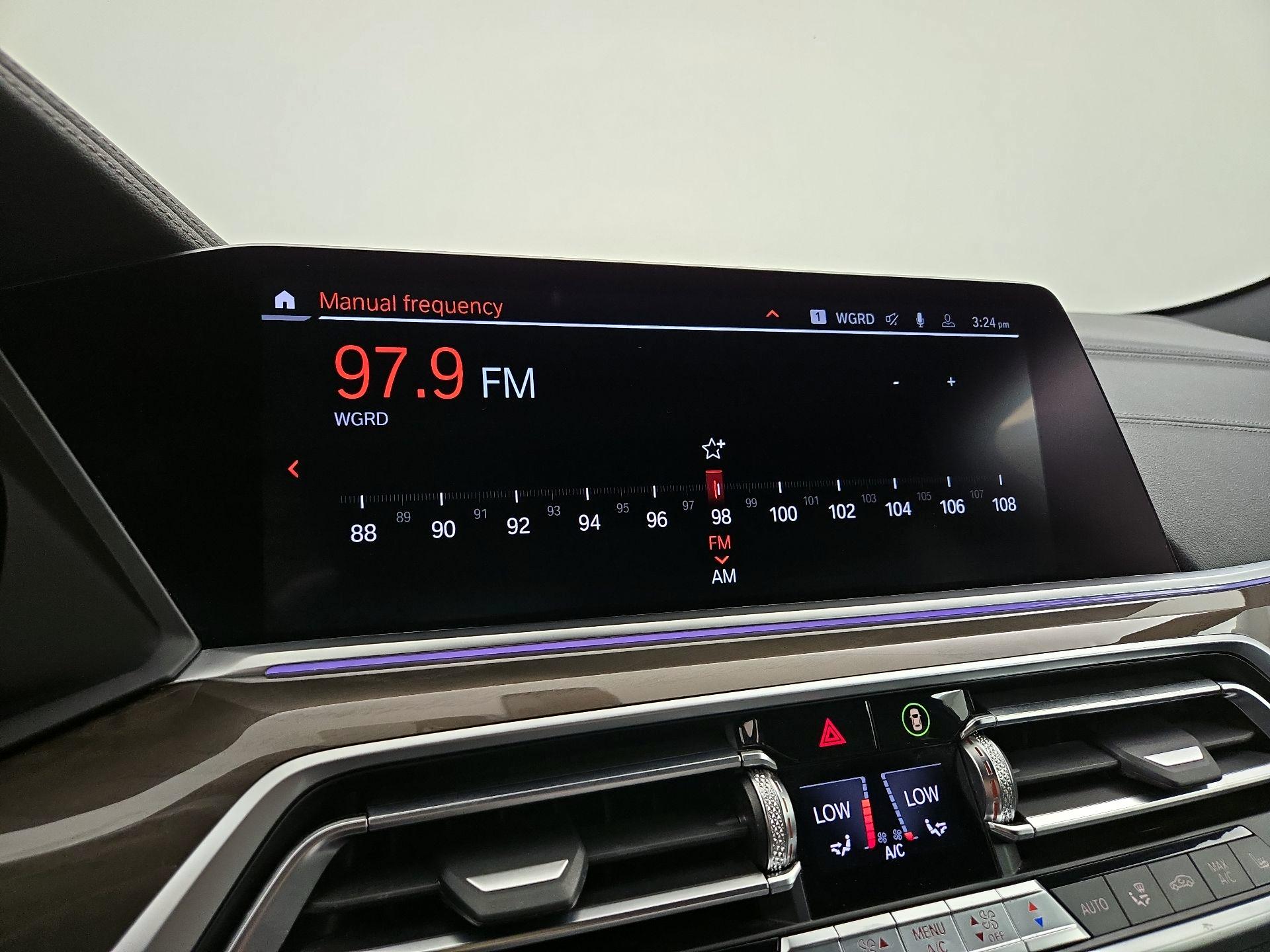 Thumbnail: 2022 BMW X6 - 16