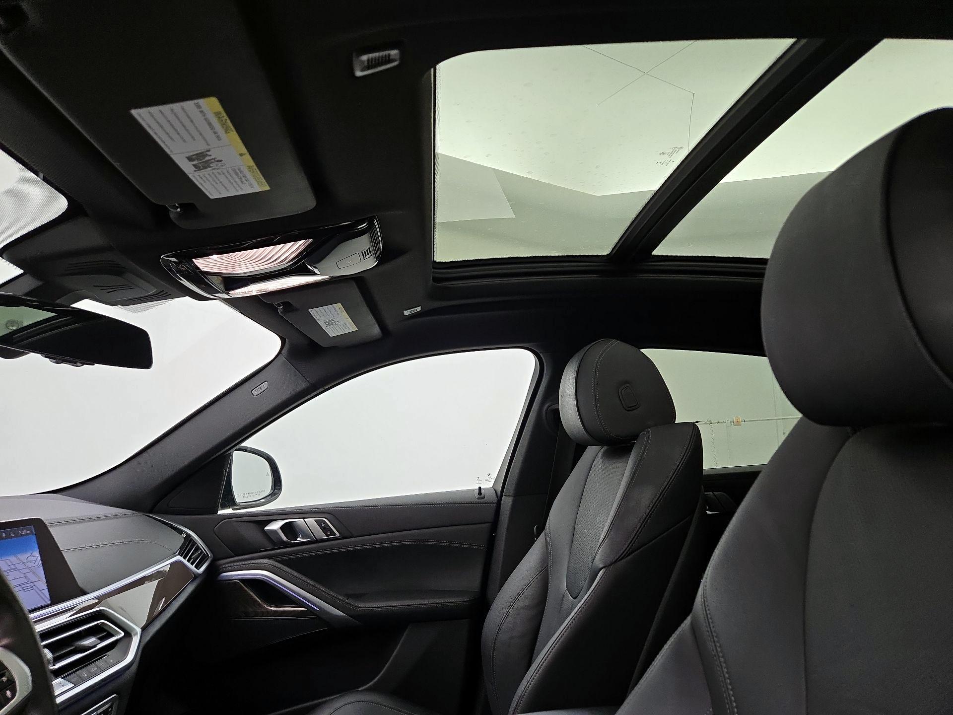 Thumbnail: 2022 BMW X6 - 20