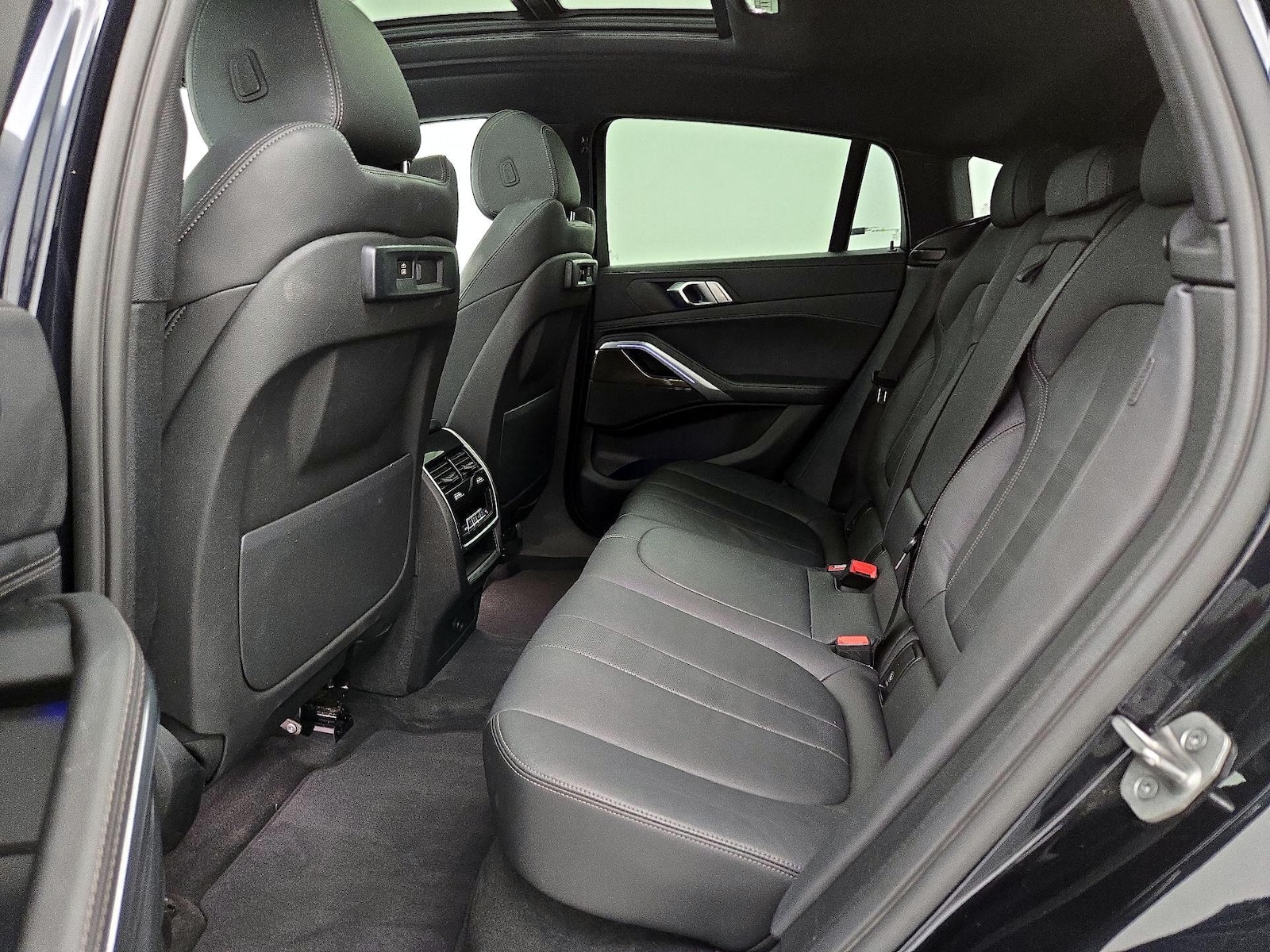 2022 BMW X6 40i - Photo 22