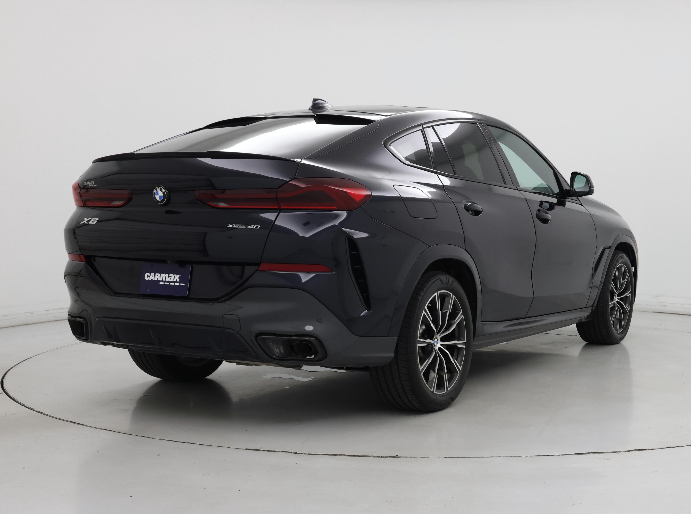Thumbnail: 2022 BMW X6 - 8