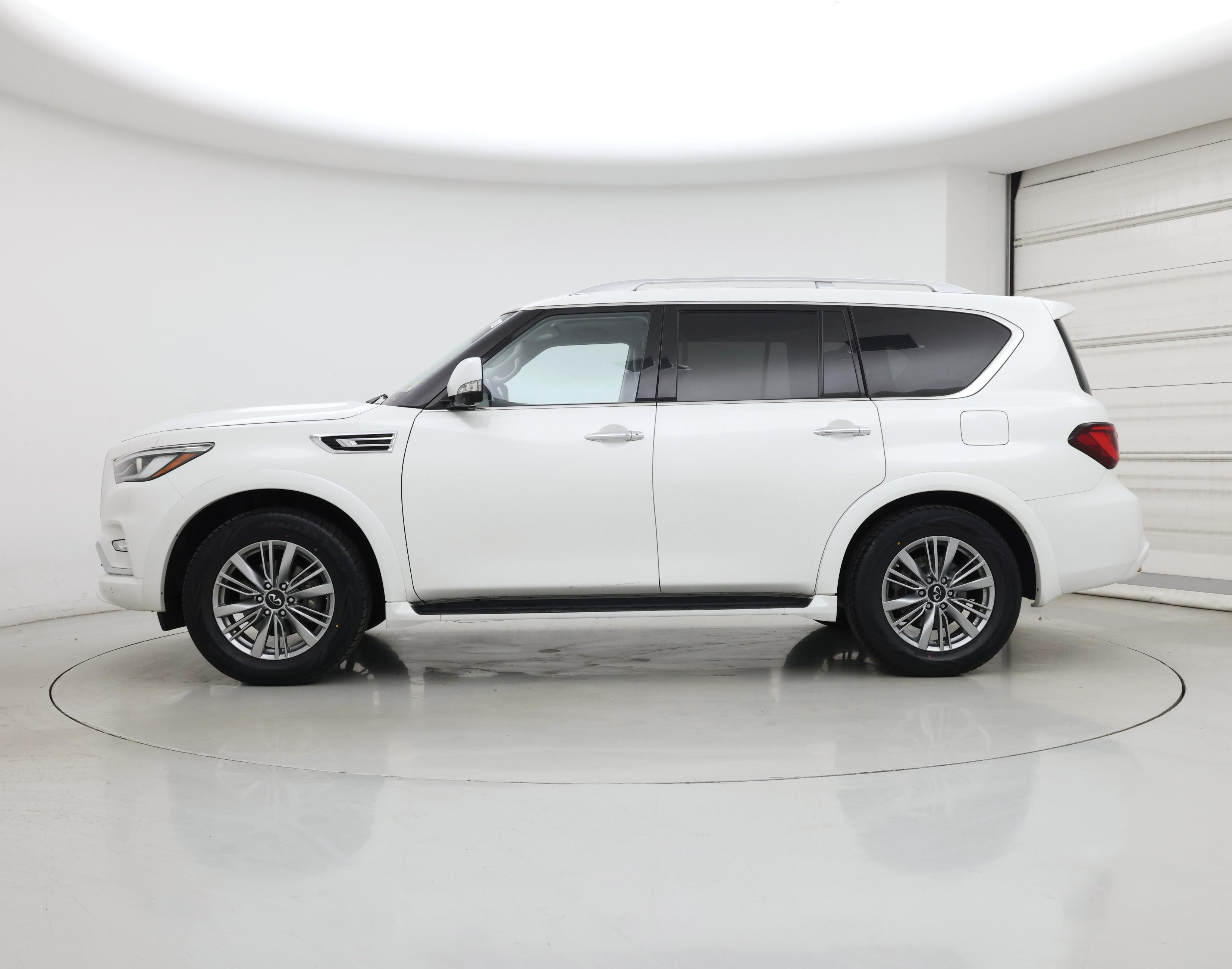 Thumbnail: 2021 INFINITI QX80 - 3