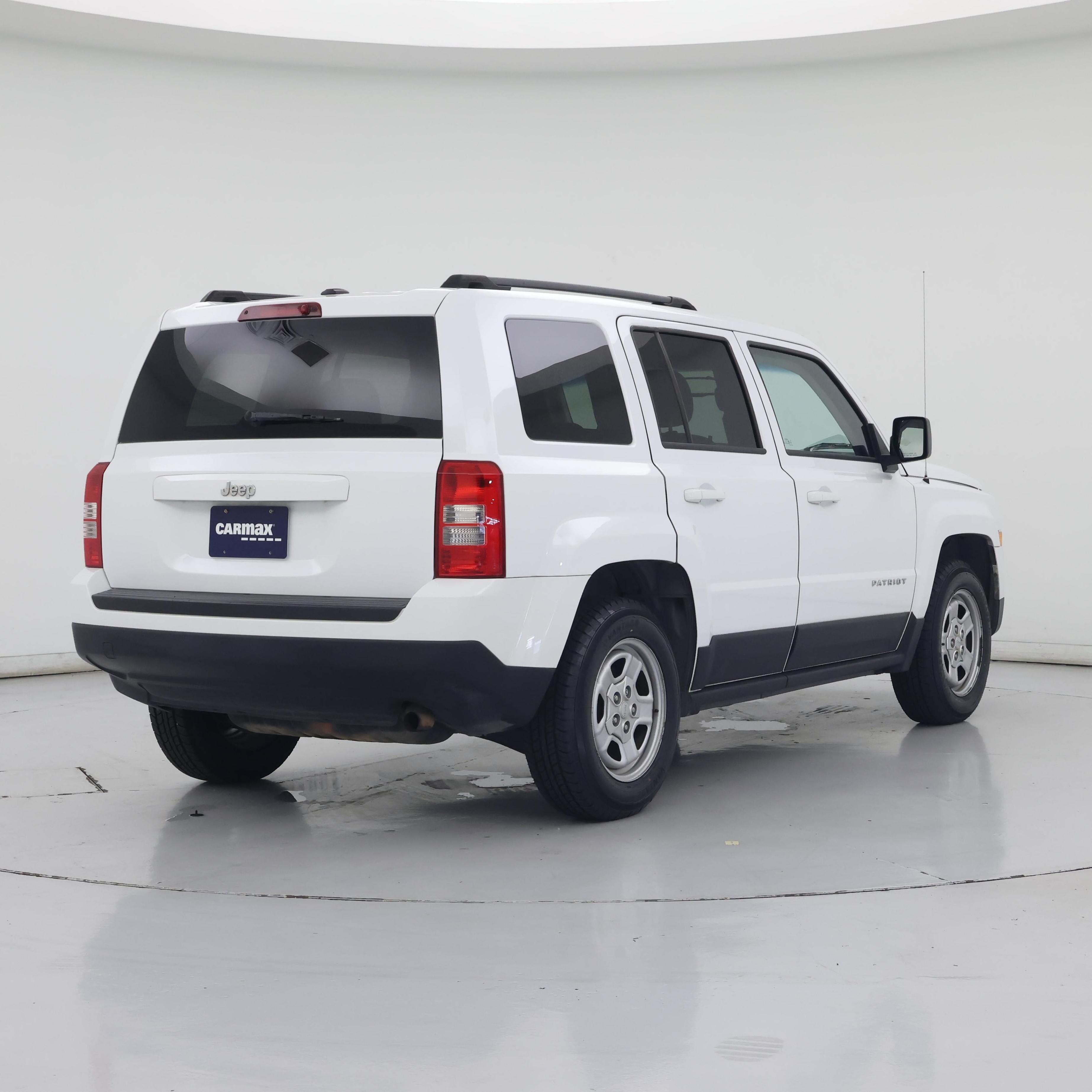 Thumbnail: 2014 Jeep Patriot - 8