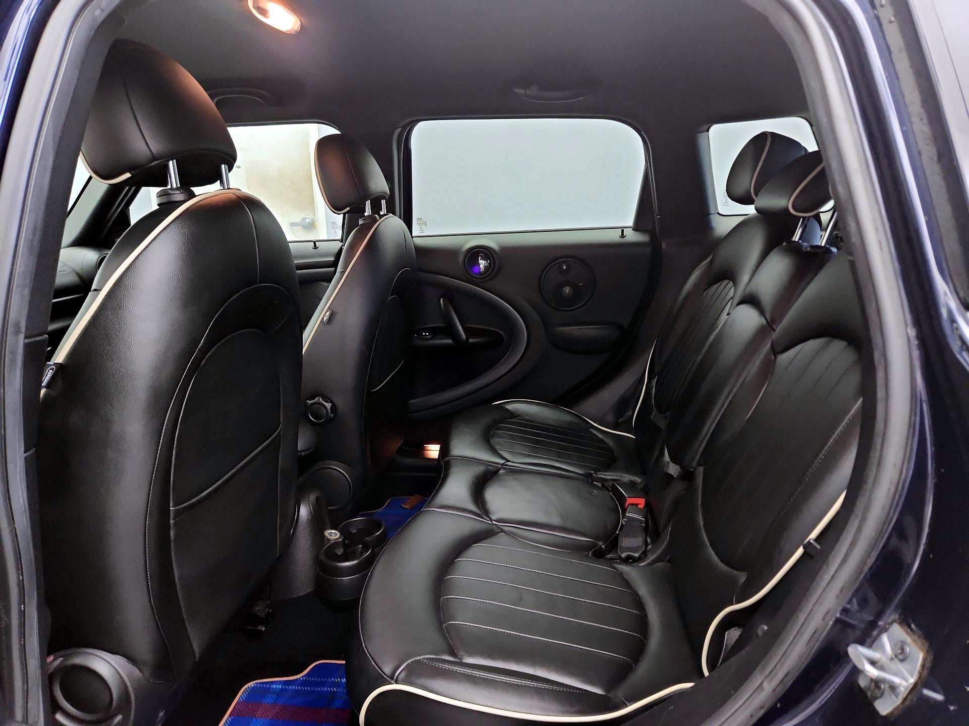 Thumbnail: 2015 MINI Cooper Countryman - 18