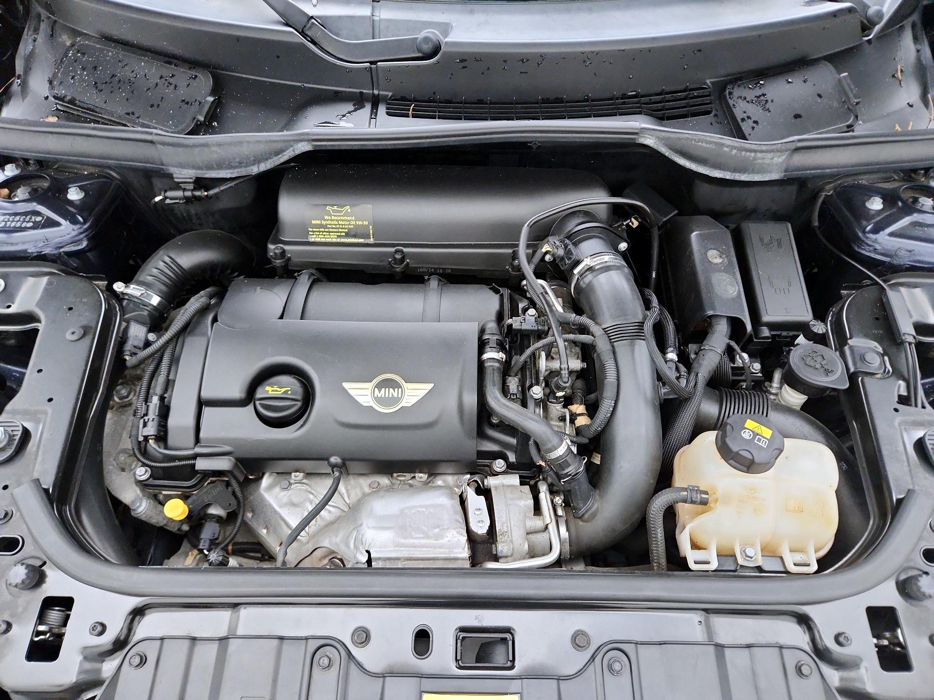 Thumbnail: 2015 MINI Cooper Countryman - 20