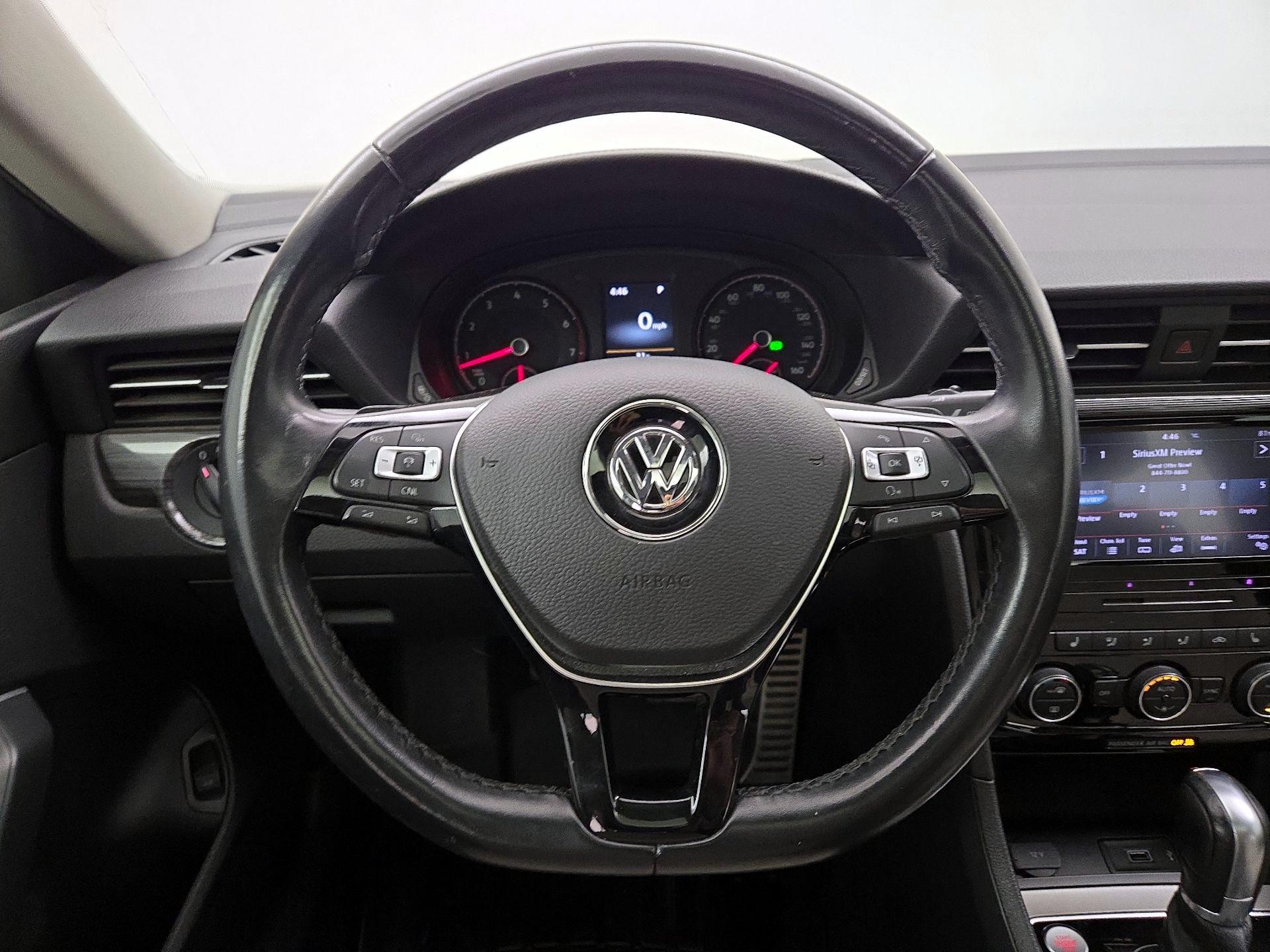 Thumbnail: 2020 Volkswagen Passat - 10