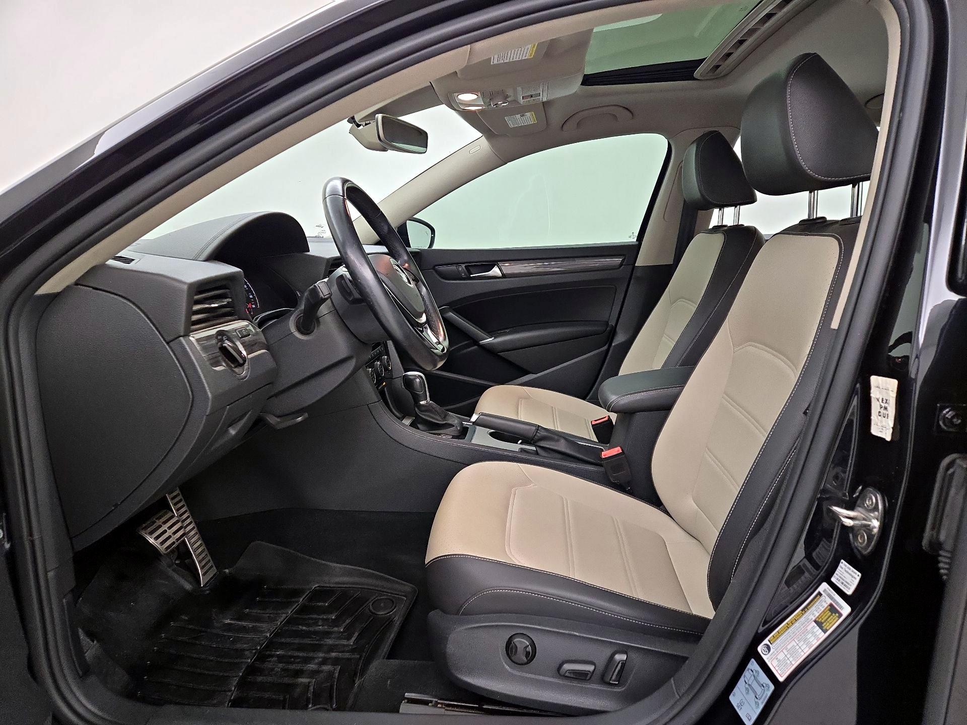 Thumbnail: 2020 Volkswagen Passat - 11