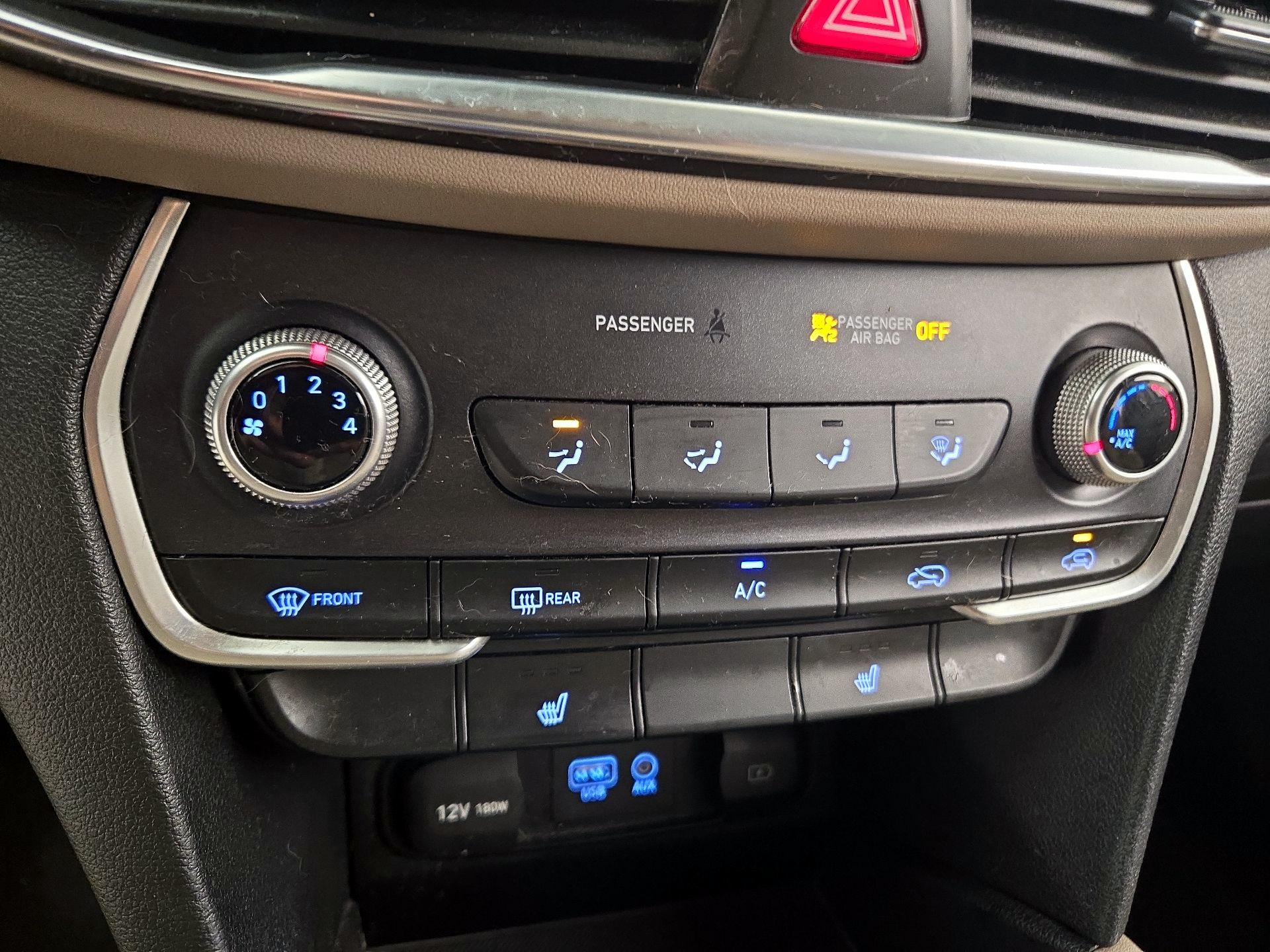 Thumbnail: 2020 Hyundai Santa Fe - 14