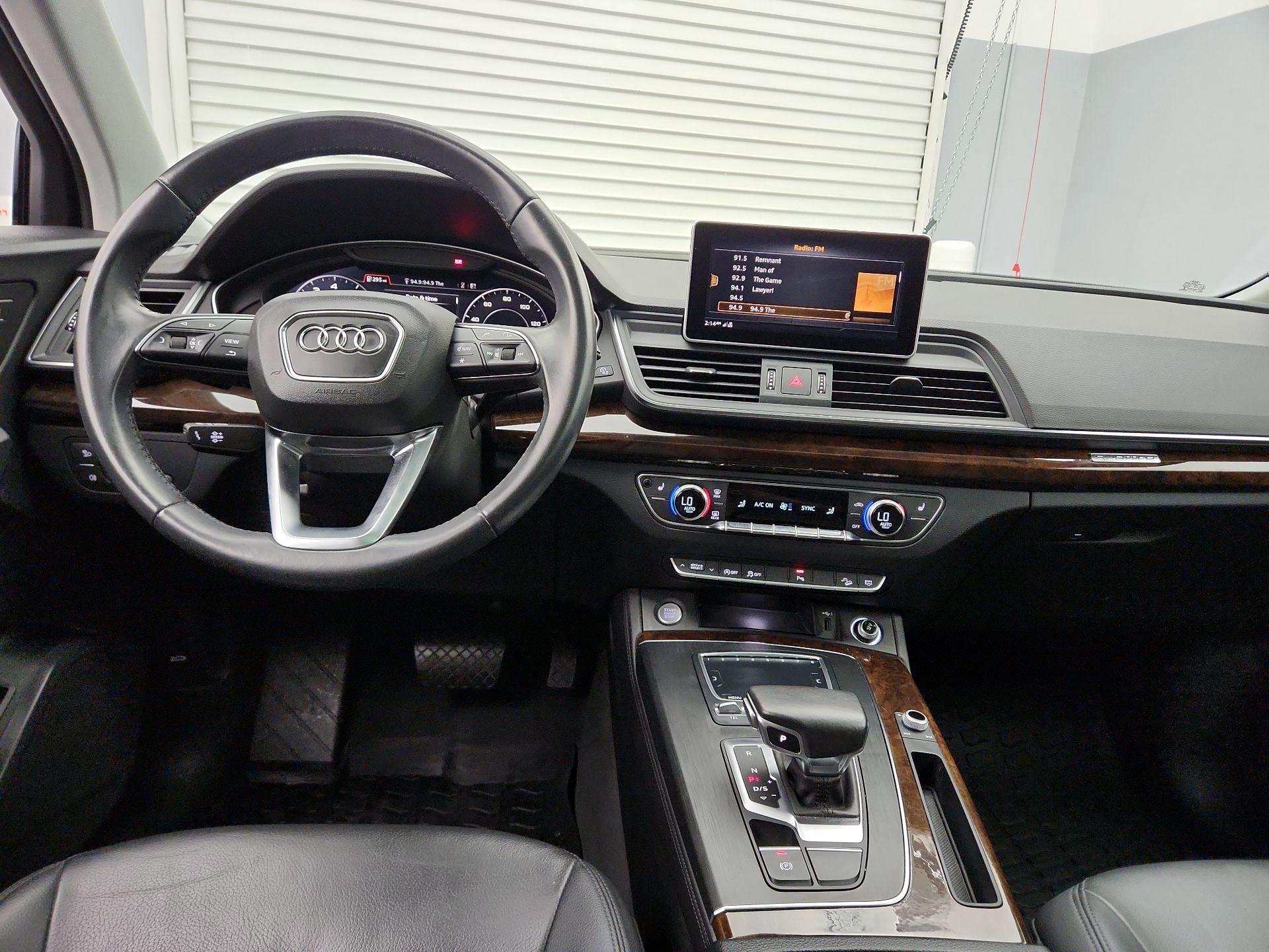 Thumbnail: 2020 Audi Q5 - 9