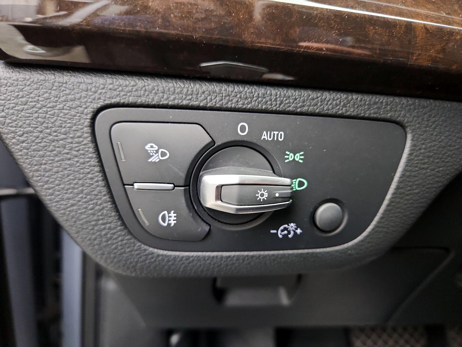 2020 Audi Q5 Premium Plus - Photo 14