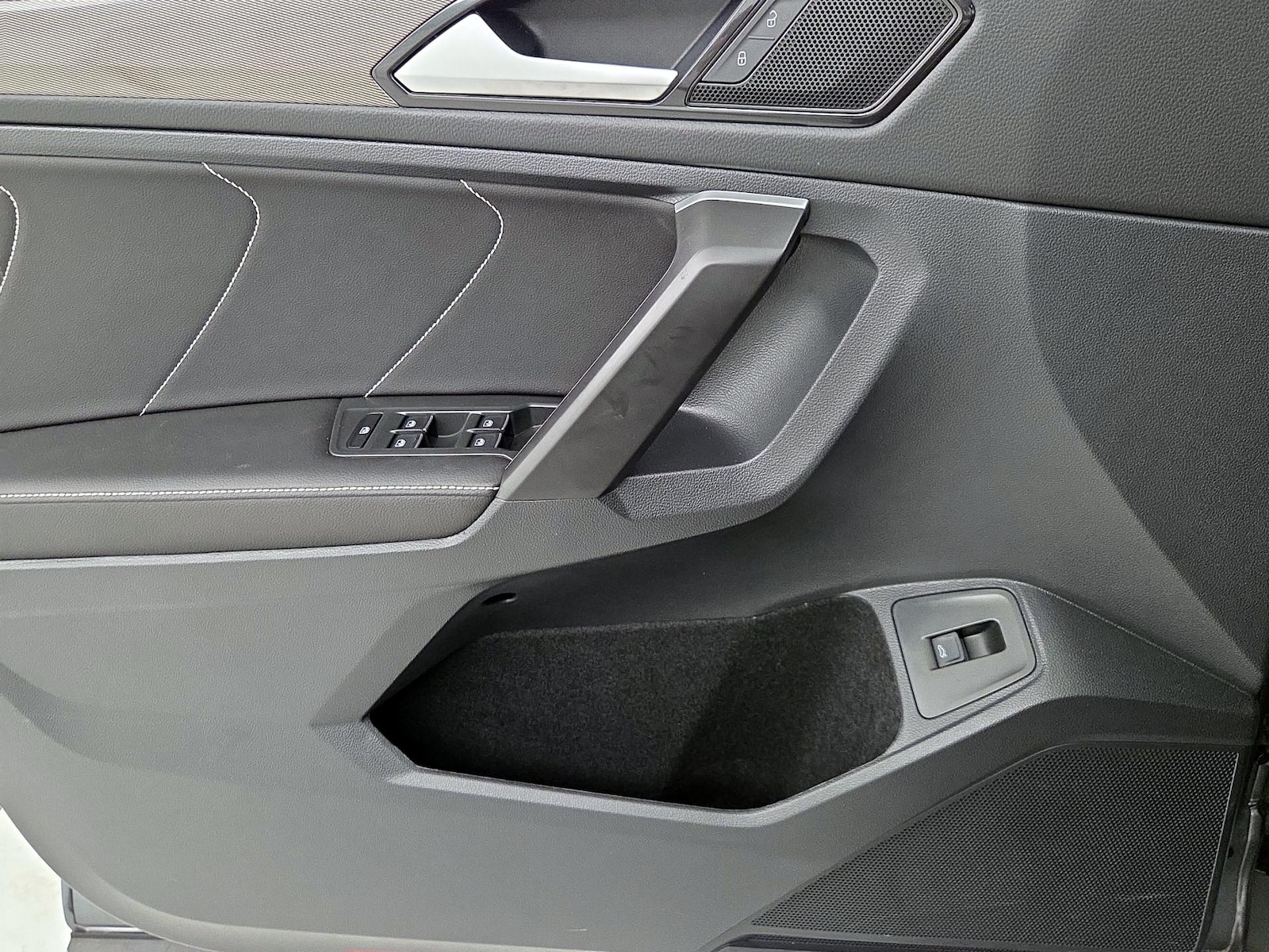 2024 Volkswagen Tiguan SE R-LINE BLACK - Photo 13