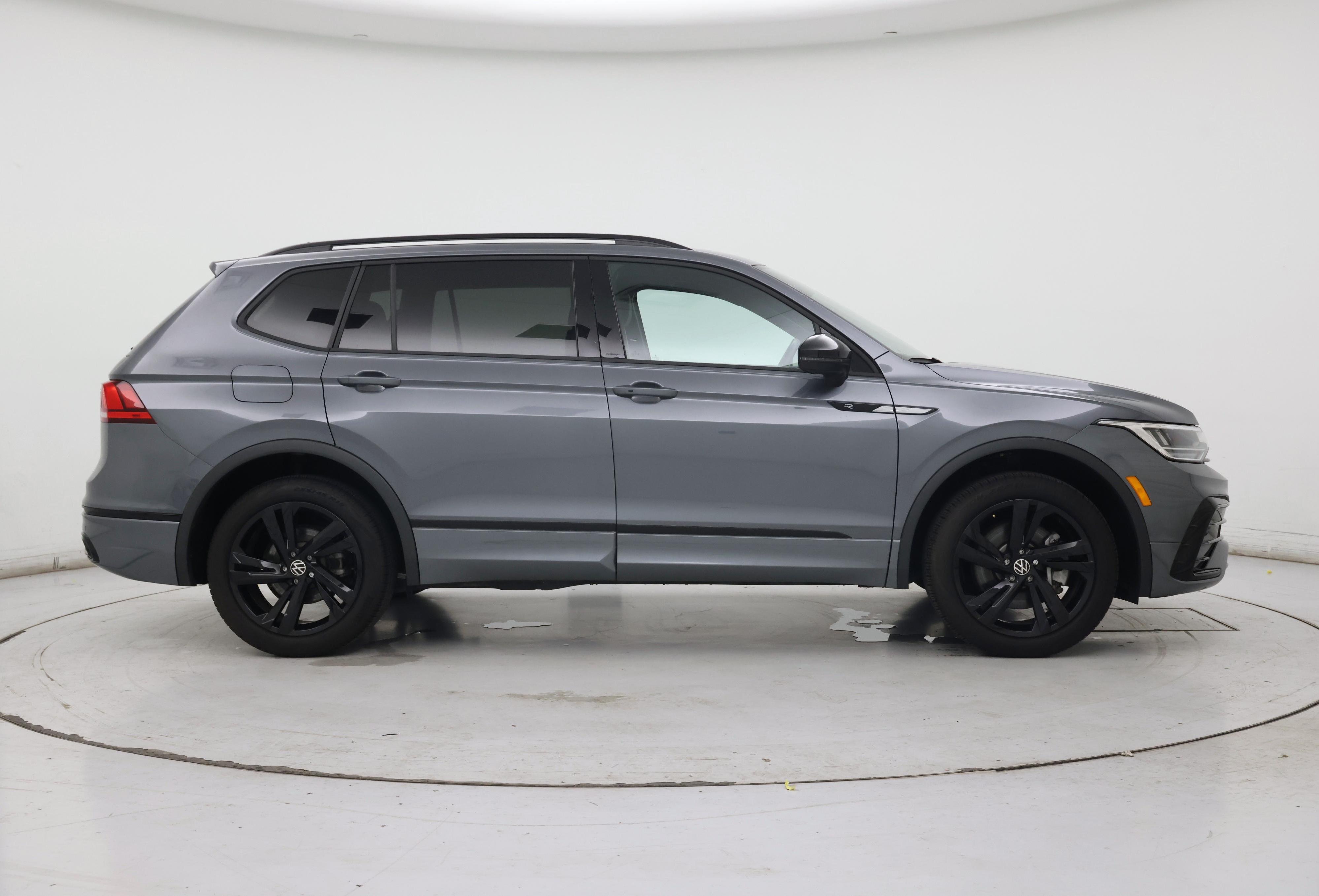 Thumbnail: 2024 Volkswagen Tiguan - 7