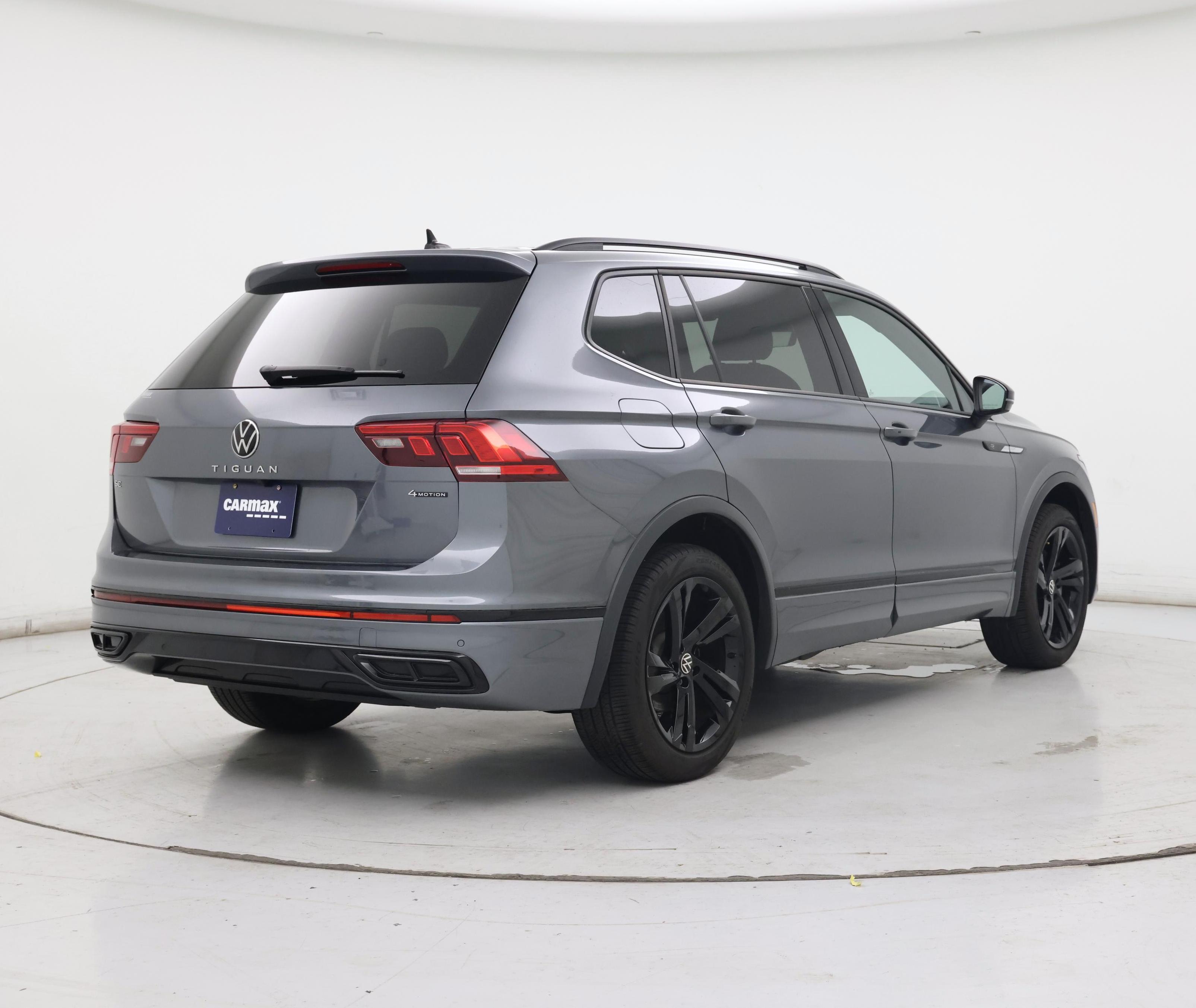 Thumbnail: 2024 Volkswagen Tiguan - 8