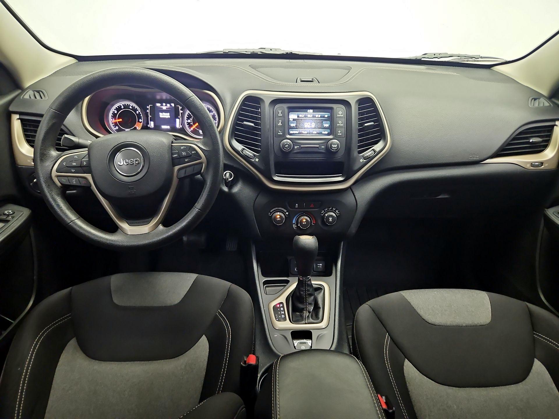 Thumbnail: 2015 Jeep Cherokee - 9