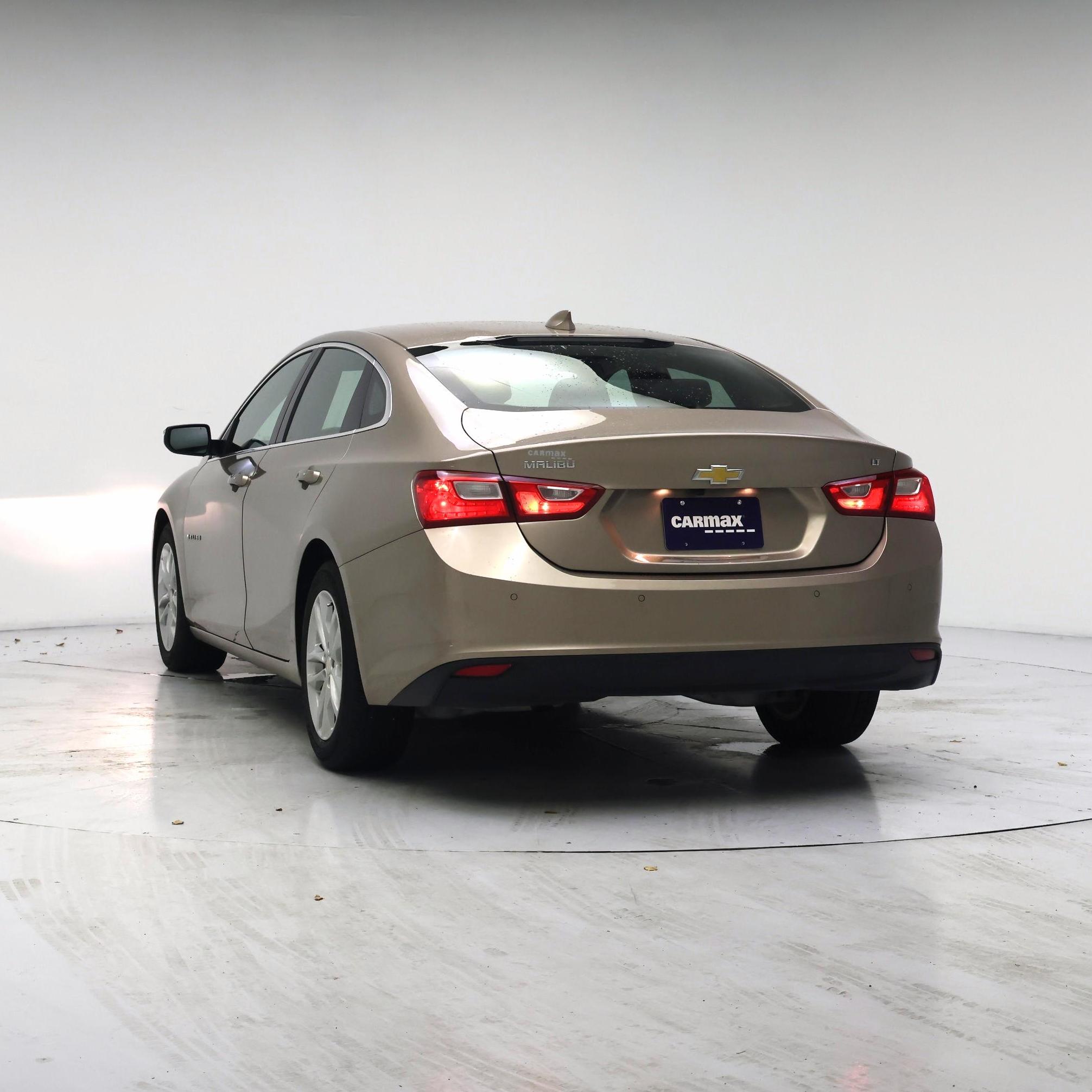 Thumbnail: 2018 Chevrolet Malibu - 6