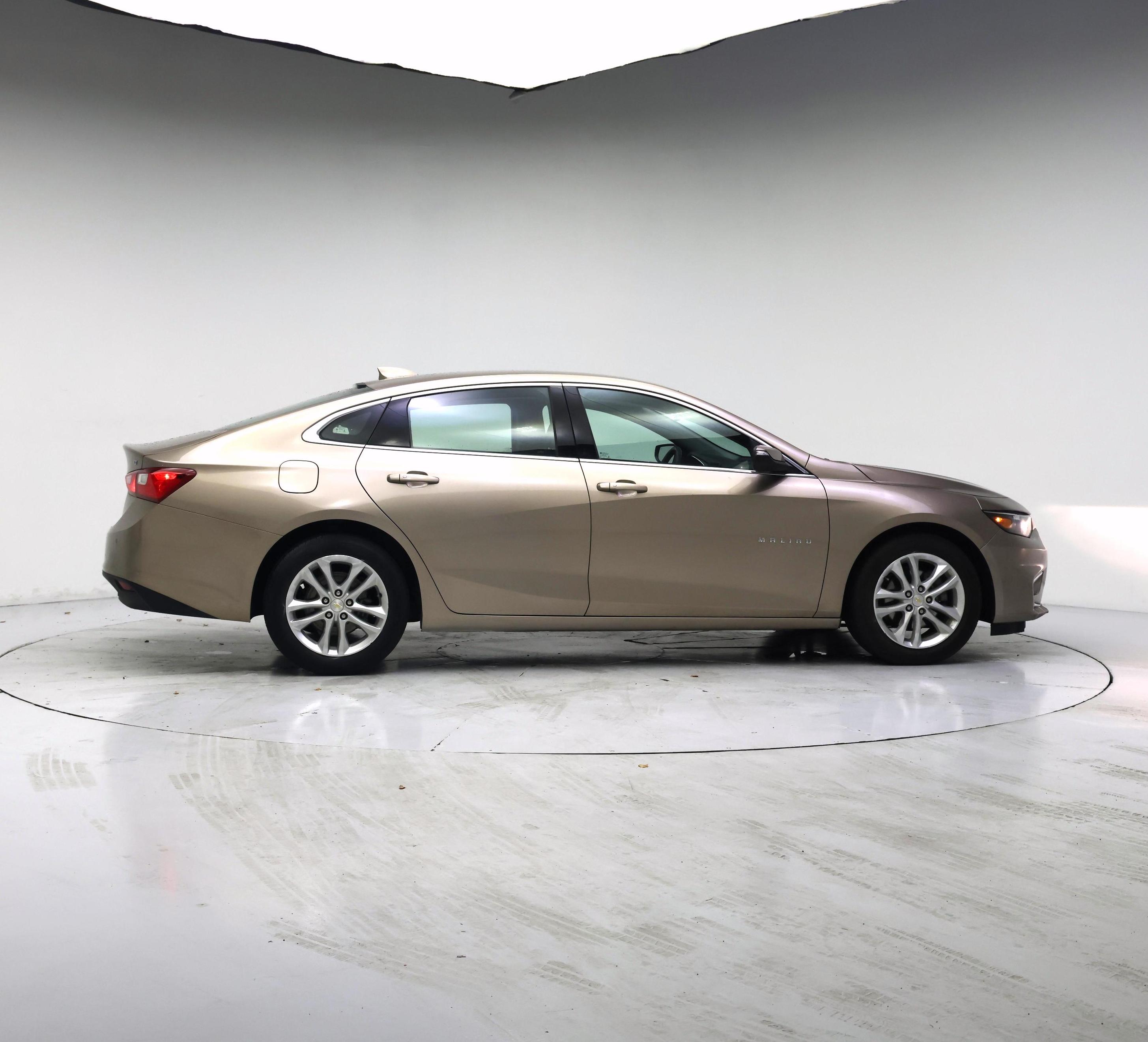 Thumbnail: 2018 Chevrolet Malibu - 7