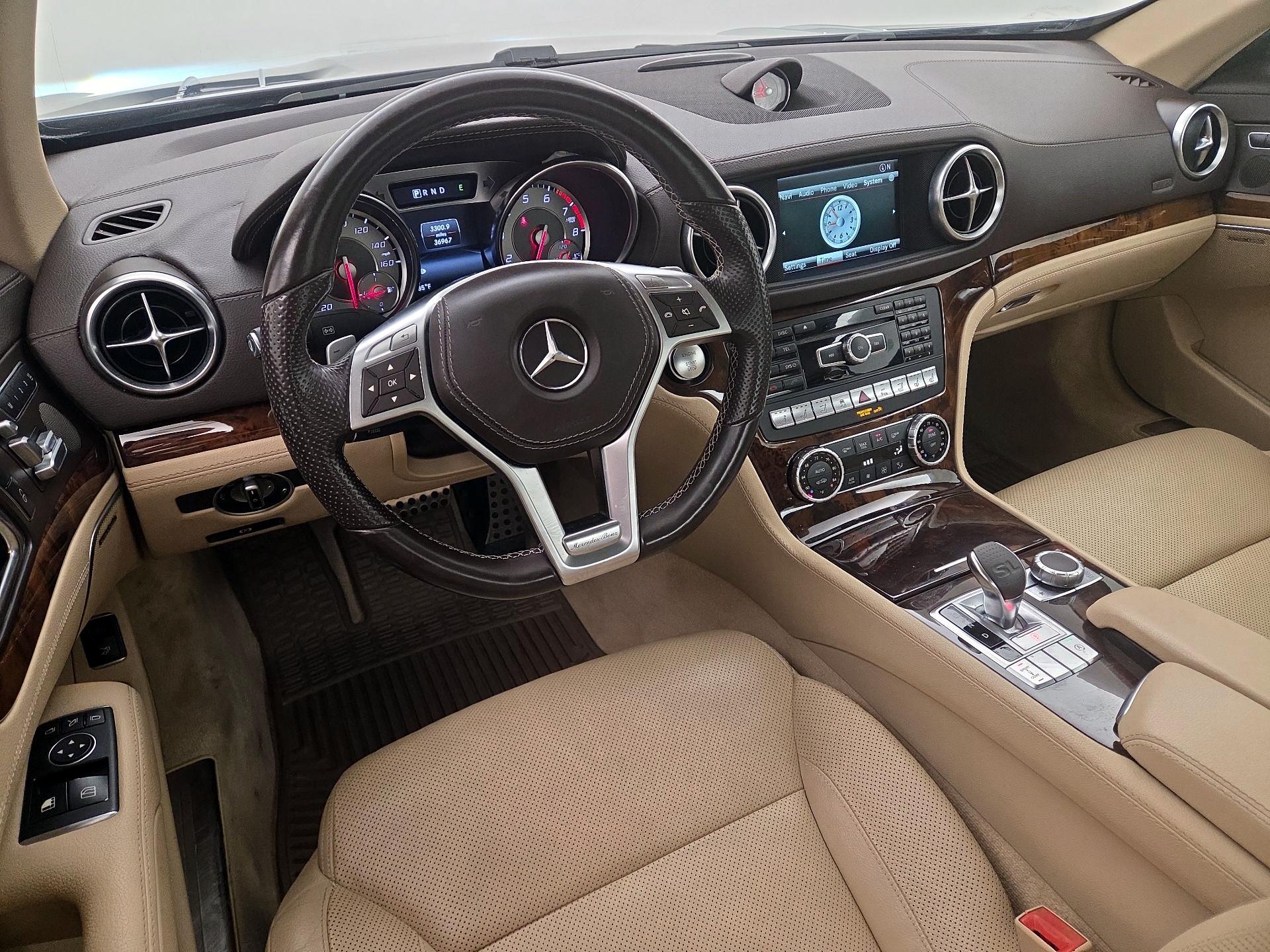 Thumbnail: 2015 Mercedes-Benz SL-Class - 9