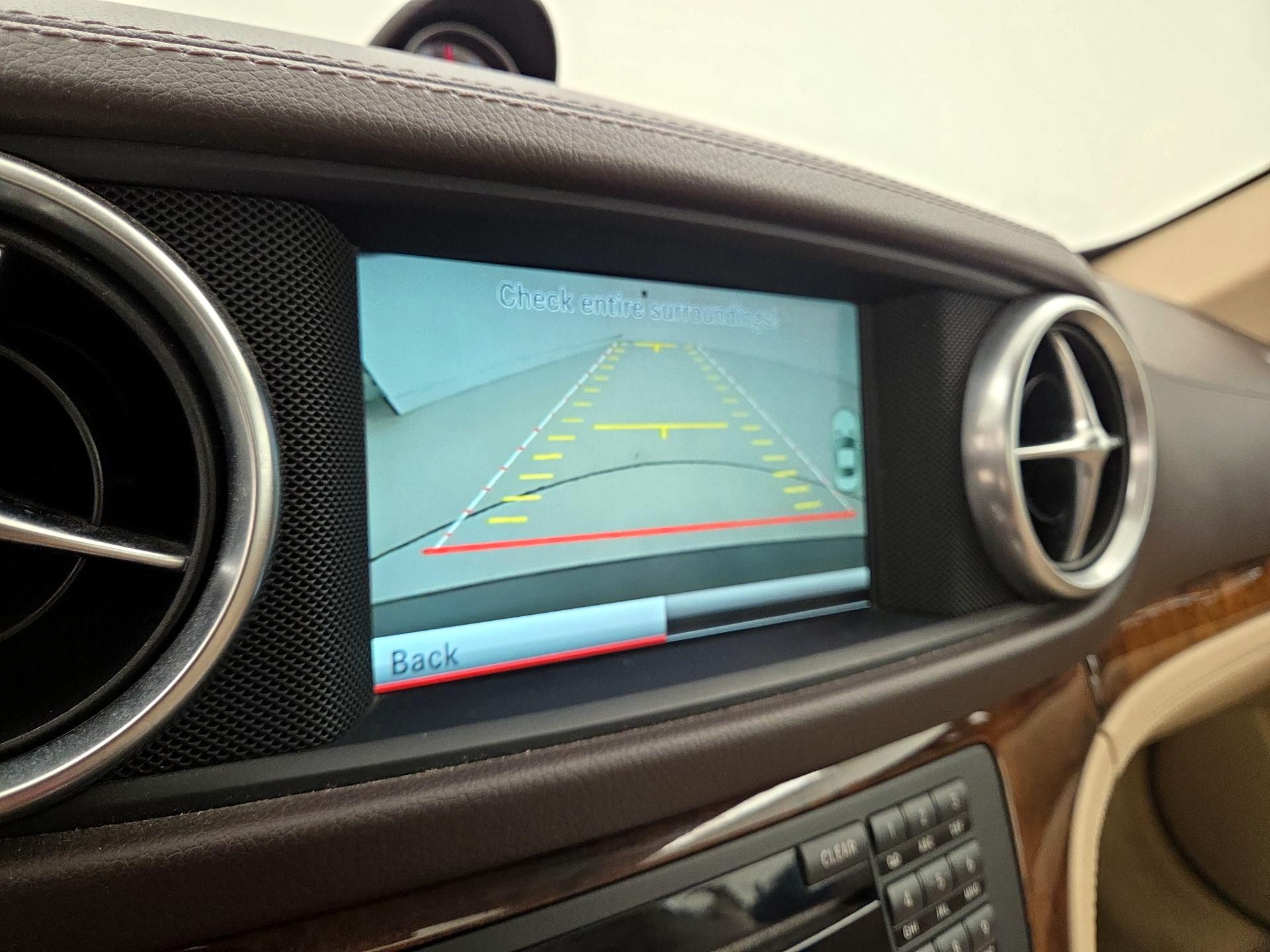 Thumbnail: 2015 Mercedes-Benz SL-Class - 15