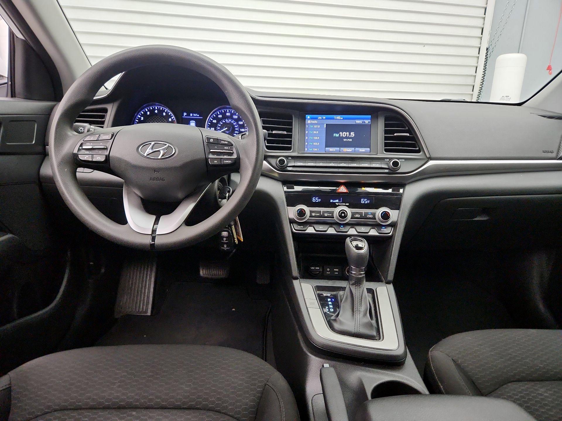 Thumbnail: 2020 Hyundai Elantra - 9