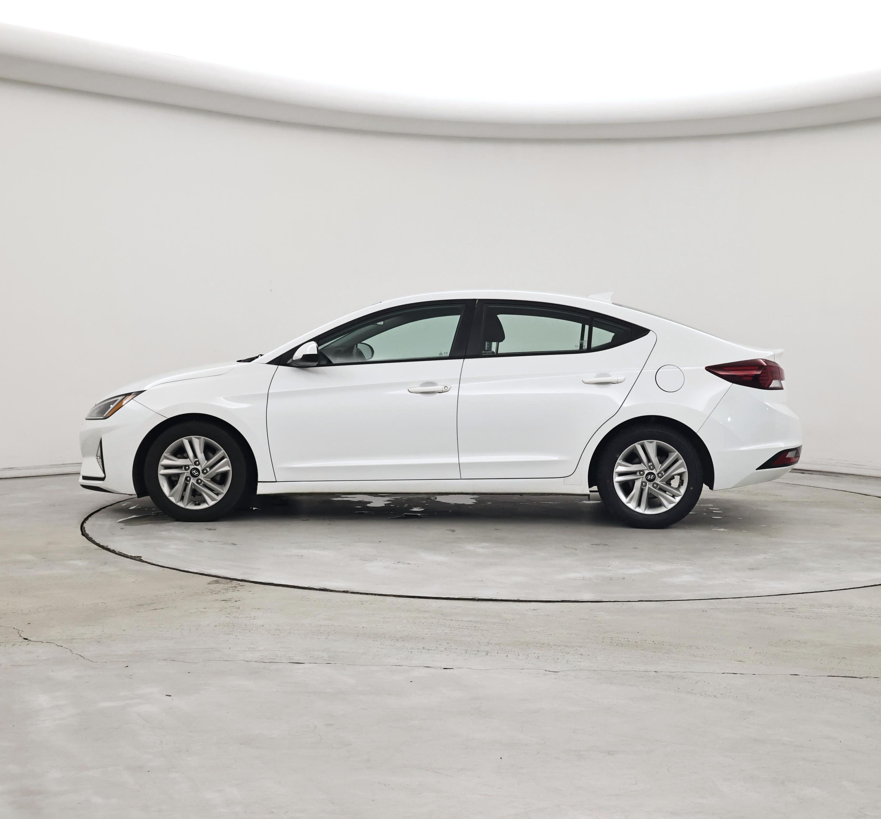 Thumbnail: 2020 Hyundai Elantra - 3