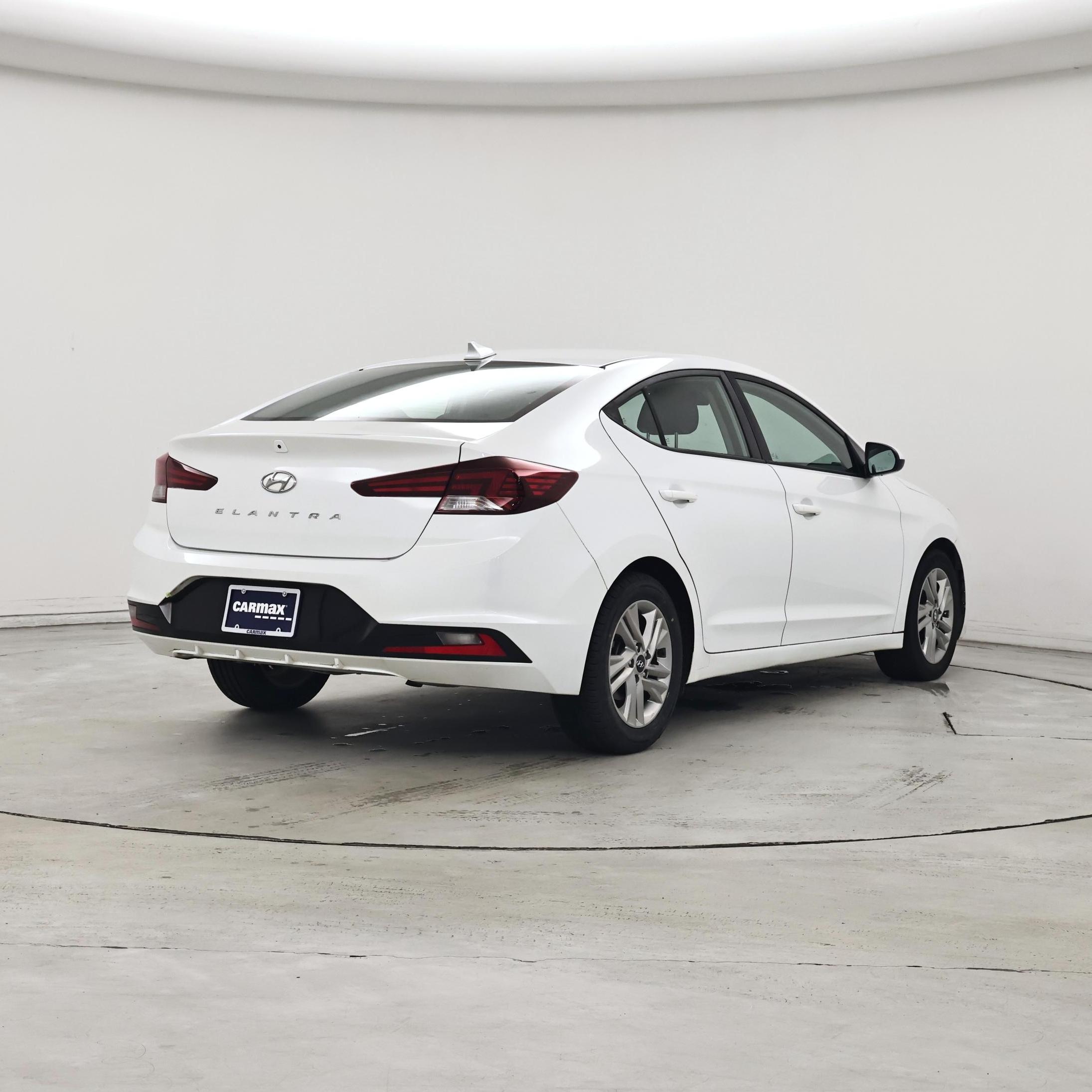 Thumbnail: 2020 Hyundai Elantra - 8
