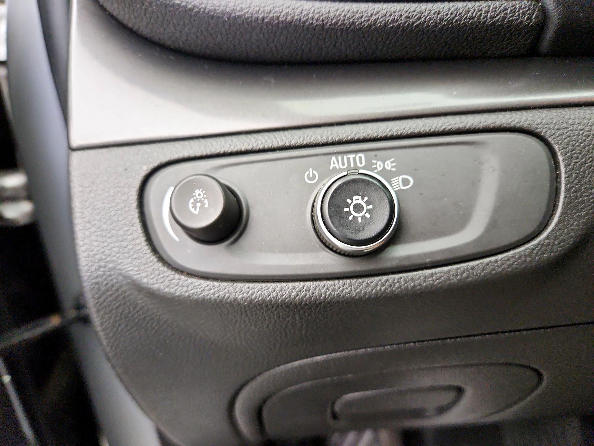 Thumbnail: 2018 Buick Encore - 13
