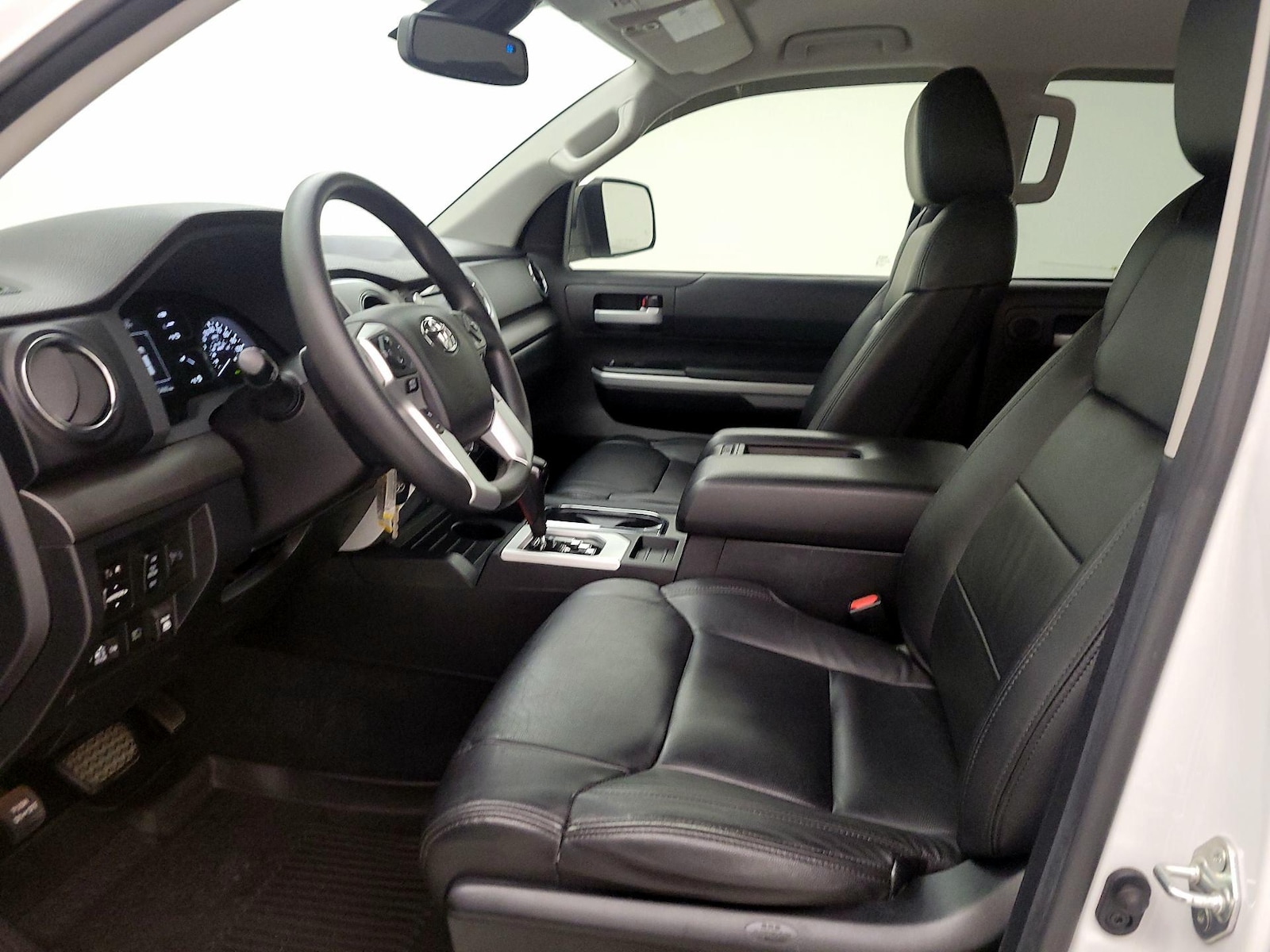 2021 Toyota Tundra SR5 - Photo 12