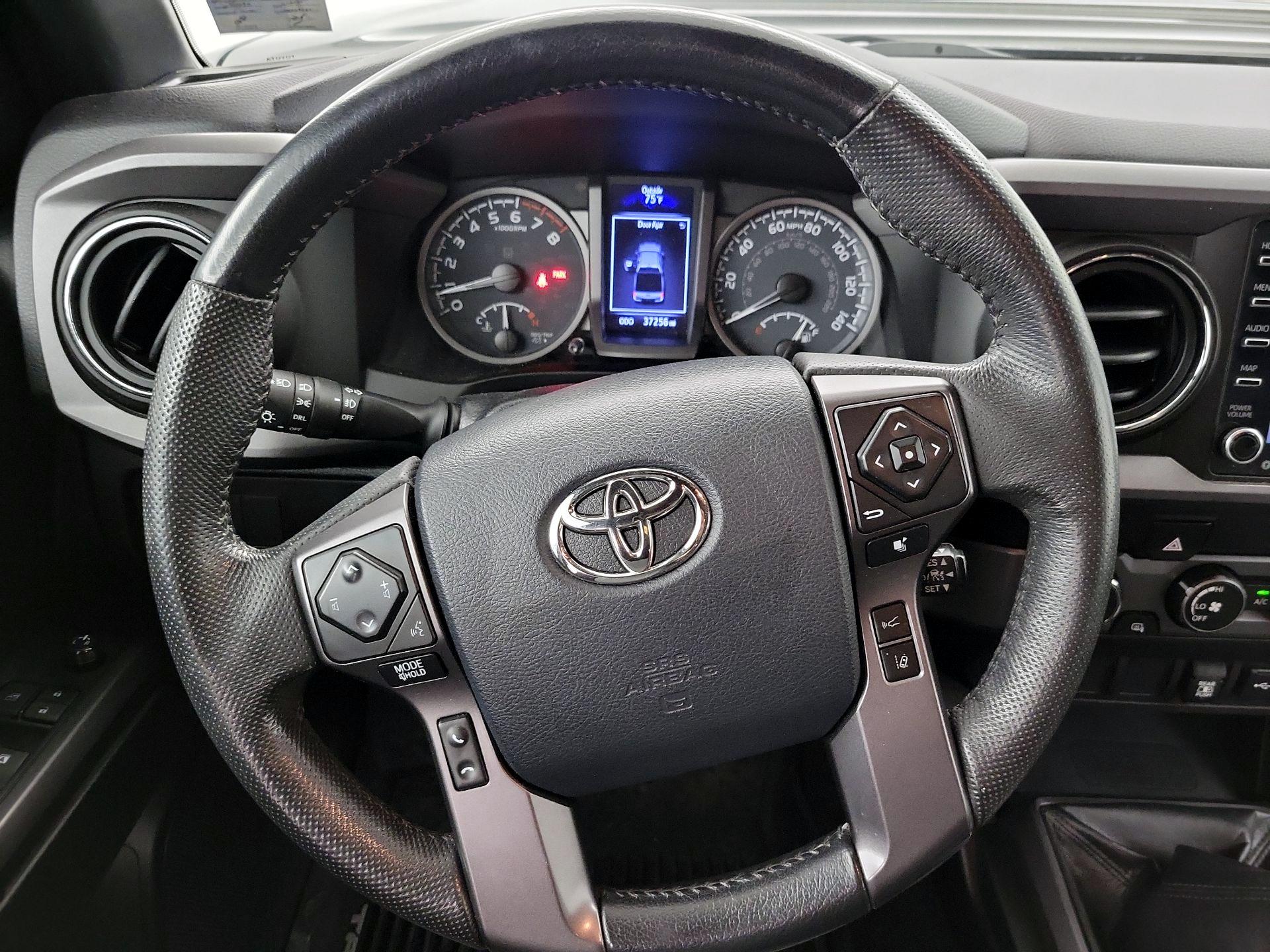 Thumbnail: 2020 Toyota Tacoma - 10