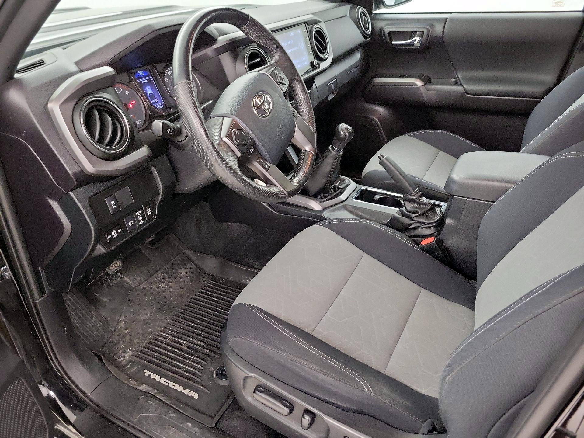 Thumbnail: 2020 Toyota Tacoma - 11