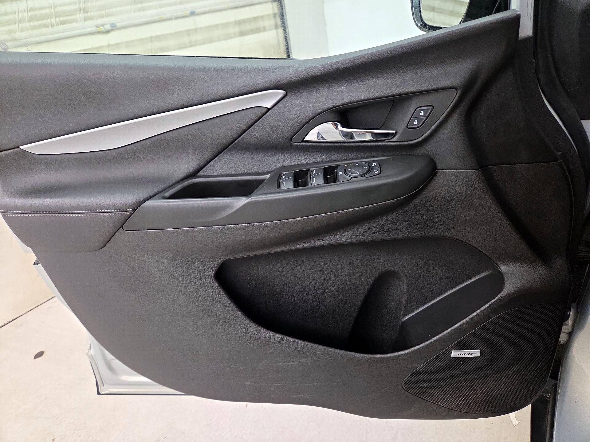 Thumbnail: 2023 Chevrolet Bolt EV - 12