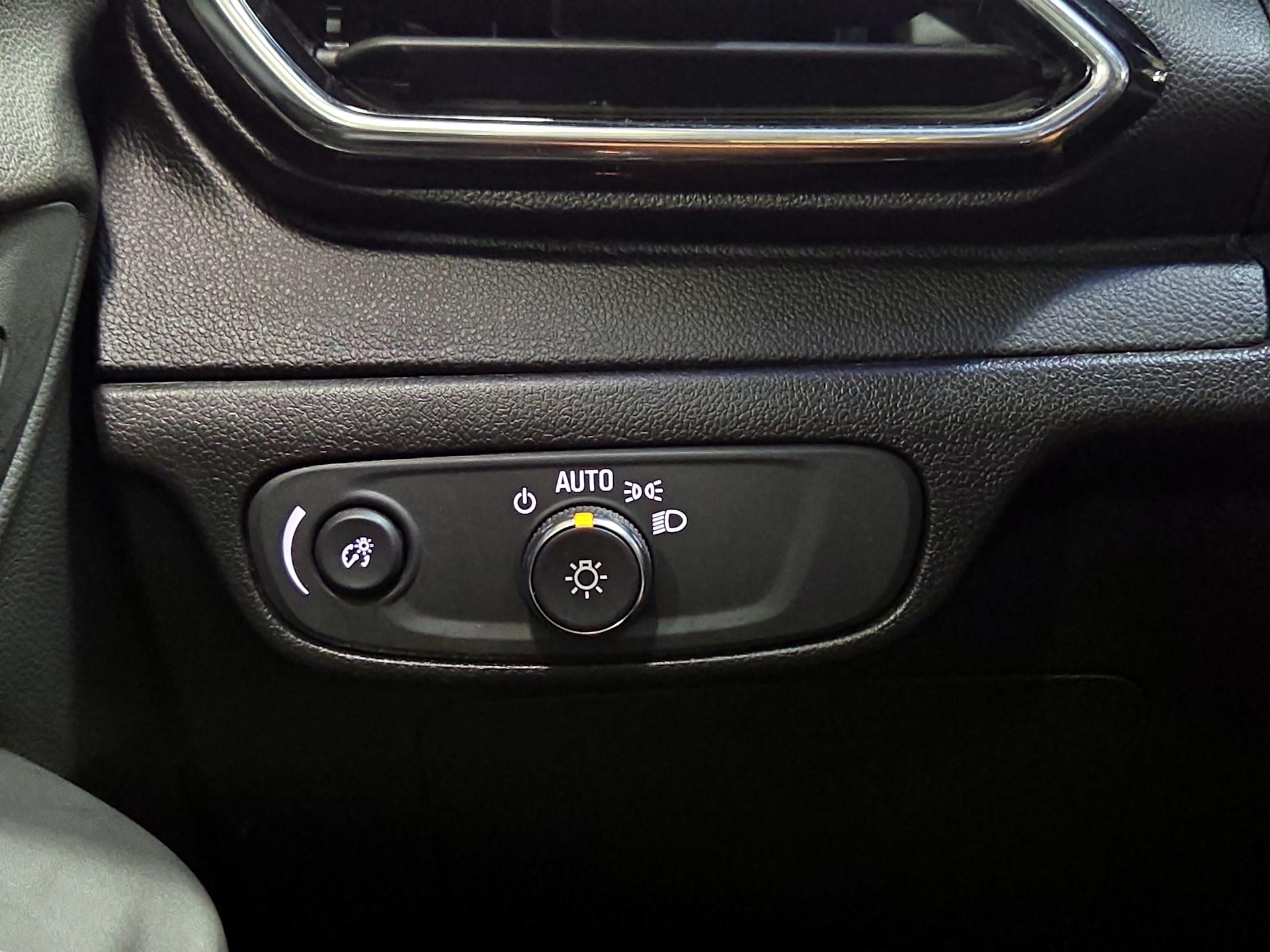 Thumbnail: 2023 Chevrolet Bolt EV - 13