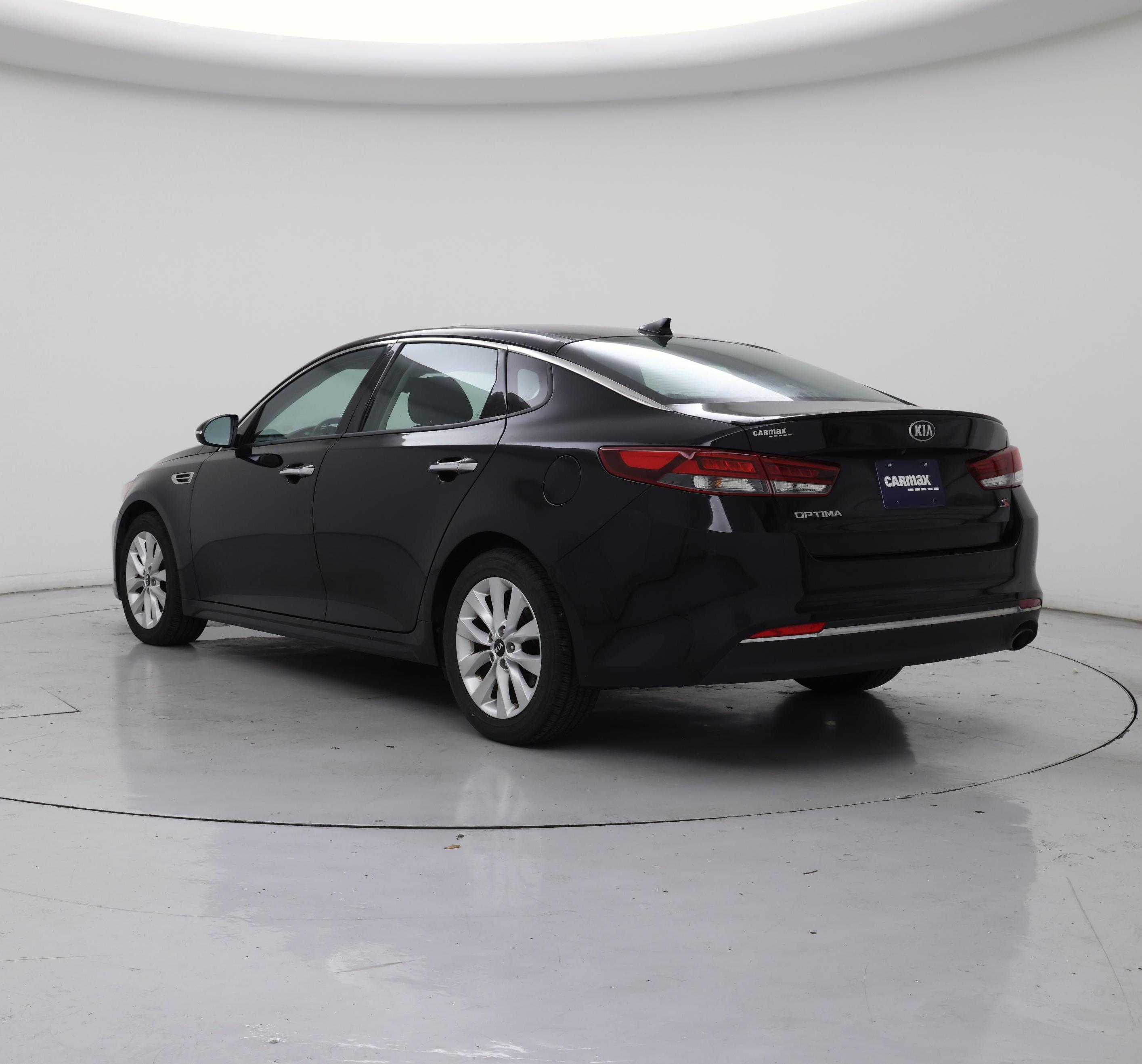 Thumbnail: 2018 Kia Optima - 2