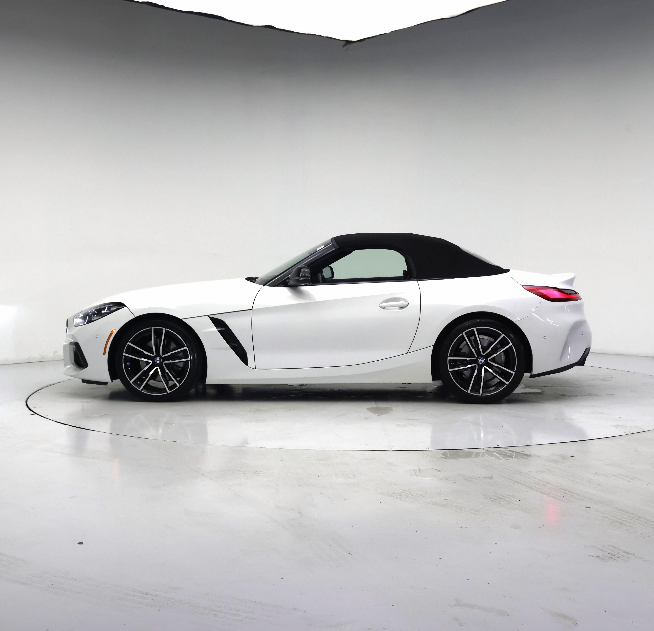 Thumbnail: 2021 BMW Z4 - 3