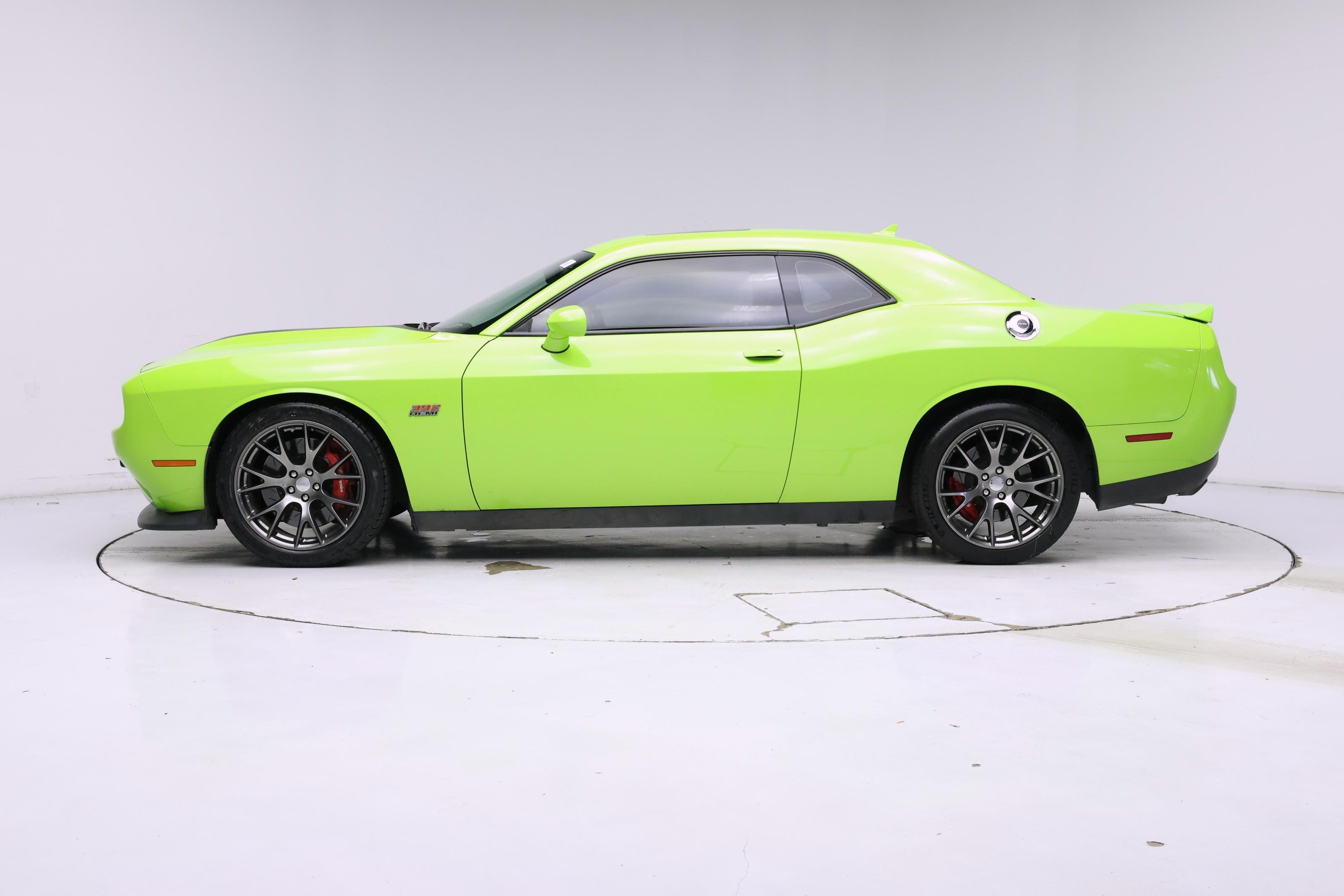 Thumbnail: 2015 Dodge Challenger - 3