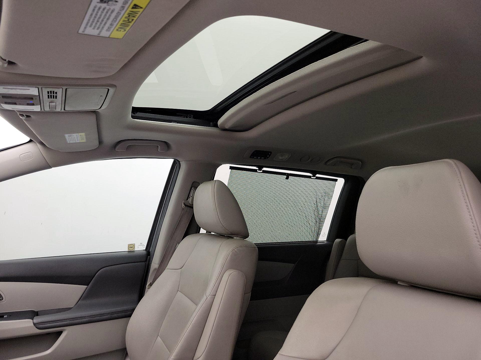 Thumbnail: 2014 Honda Odyssey - 19